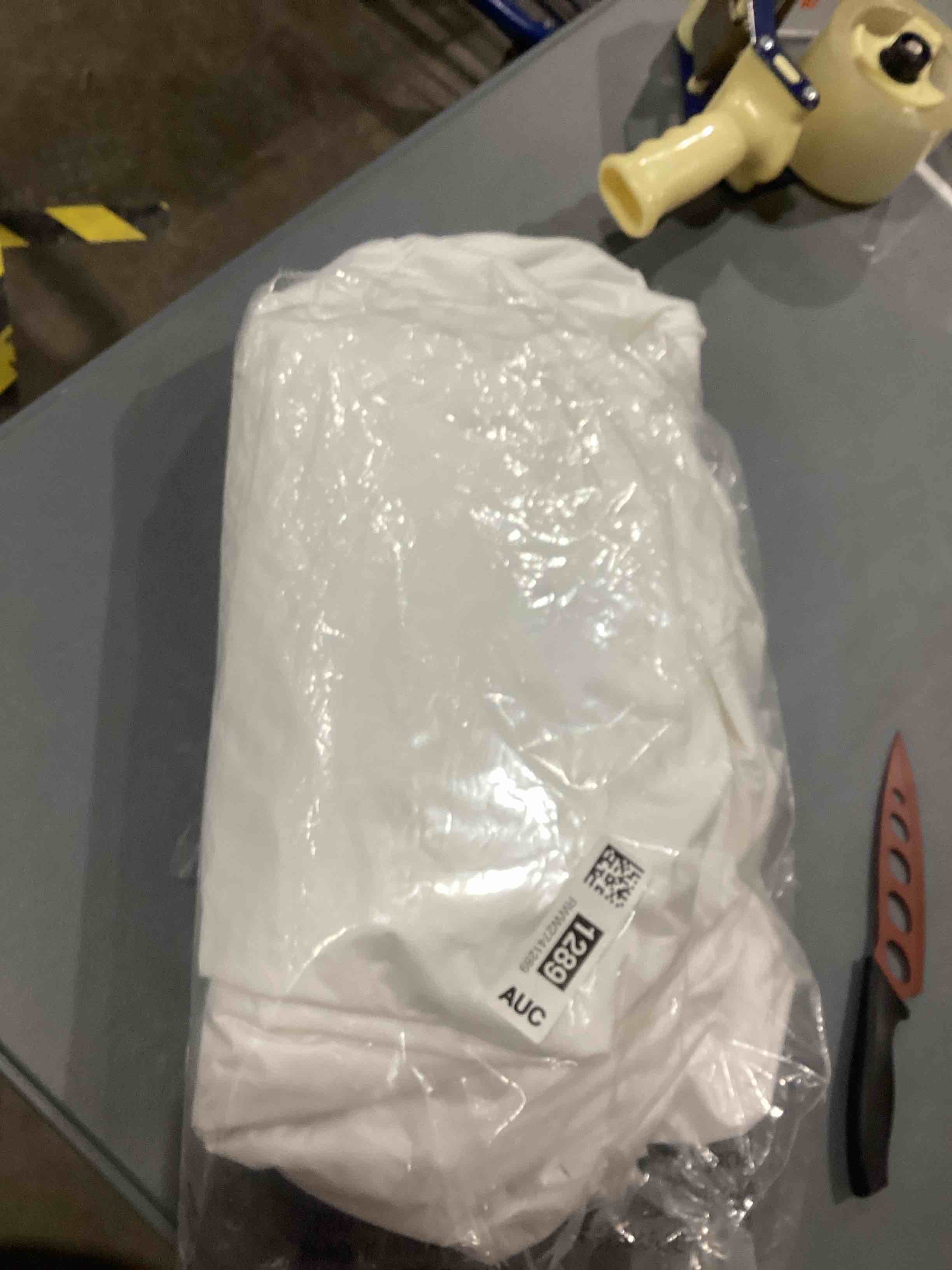 Utopia Bedding Zippered Mattress Encasement Twin, 100% Waterproof Bed Bug and Dust Mite Proof Mattress Protector, Absorbent Six-Sided Mattress Cover