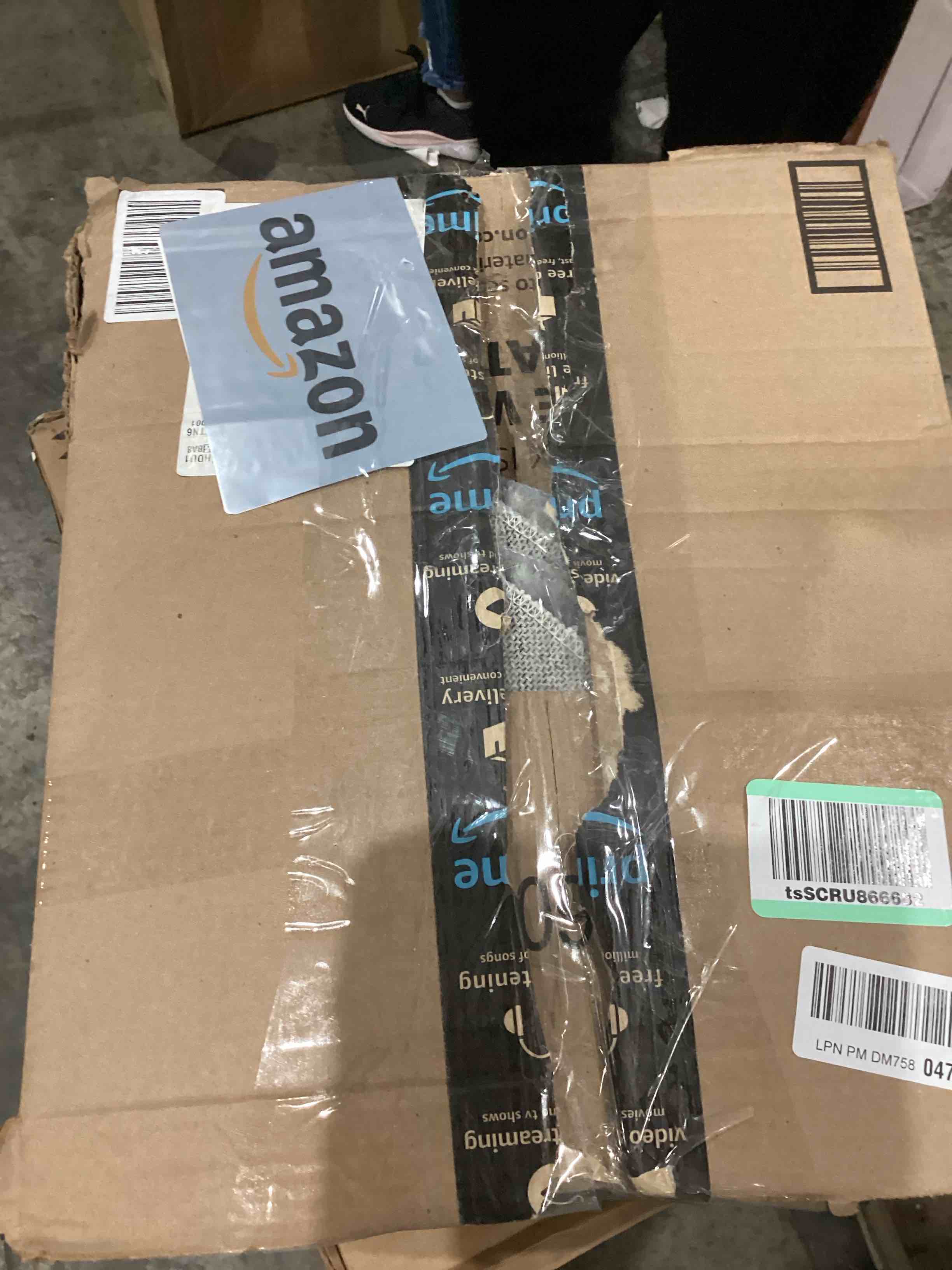 https://s3.amazonaws.com/lotting-images-prod/bidfta/GRA2005404_1742233680425.jpeg
