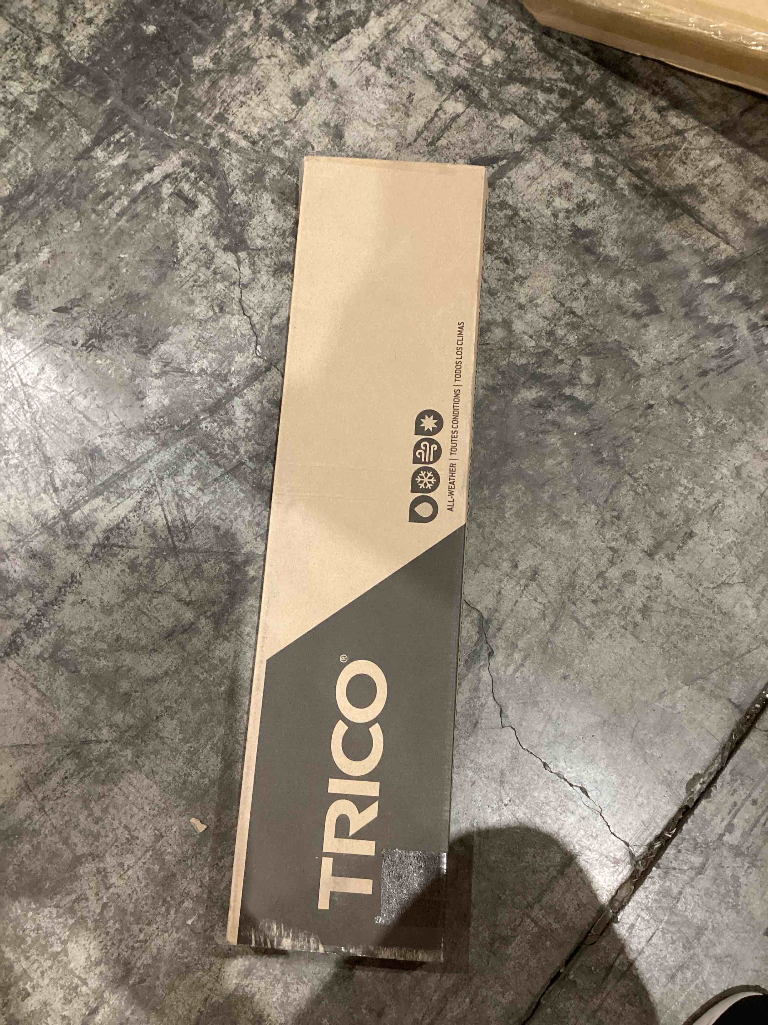https://s3.amazonaws.com/lotting-images-prod/bidfta/GRA2005600_1742327812078.jpeg