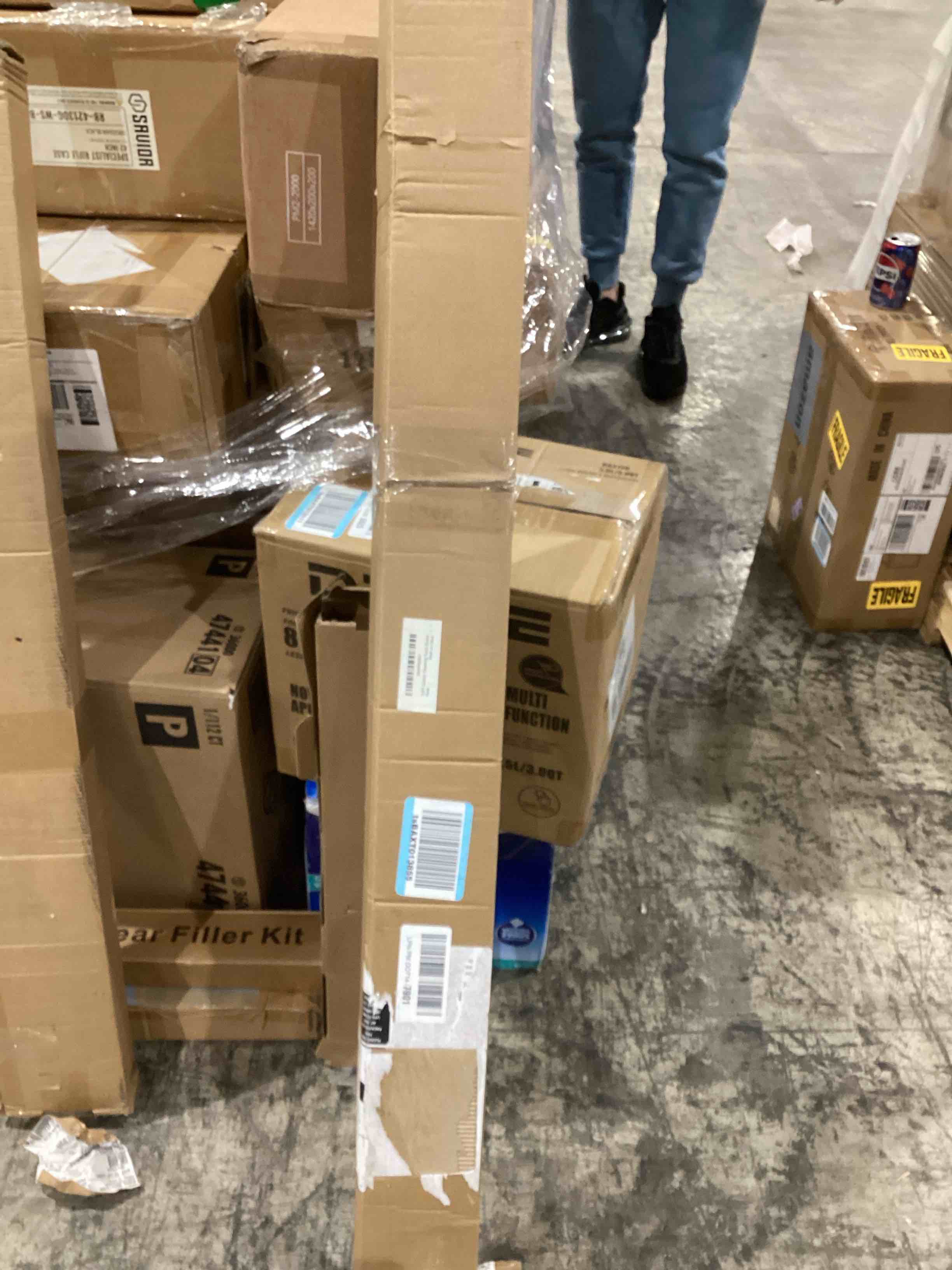 https://s3.amazonaws.com/lotting-images-prod/bidfta/GRA2005649_1742384670450.jpeg