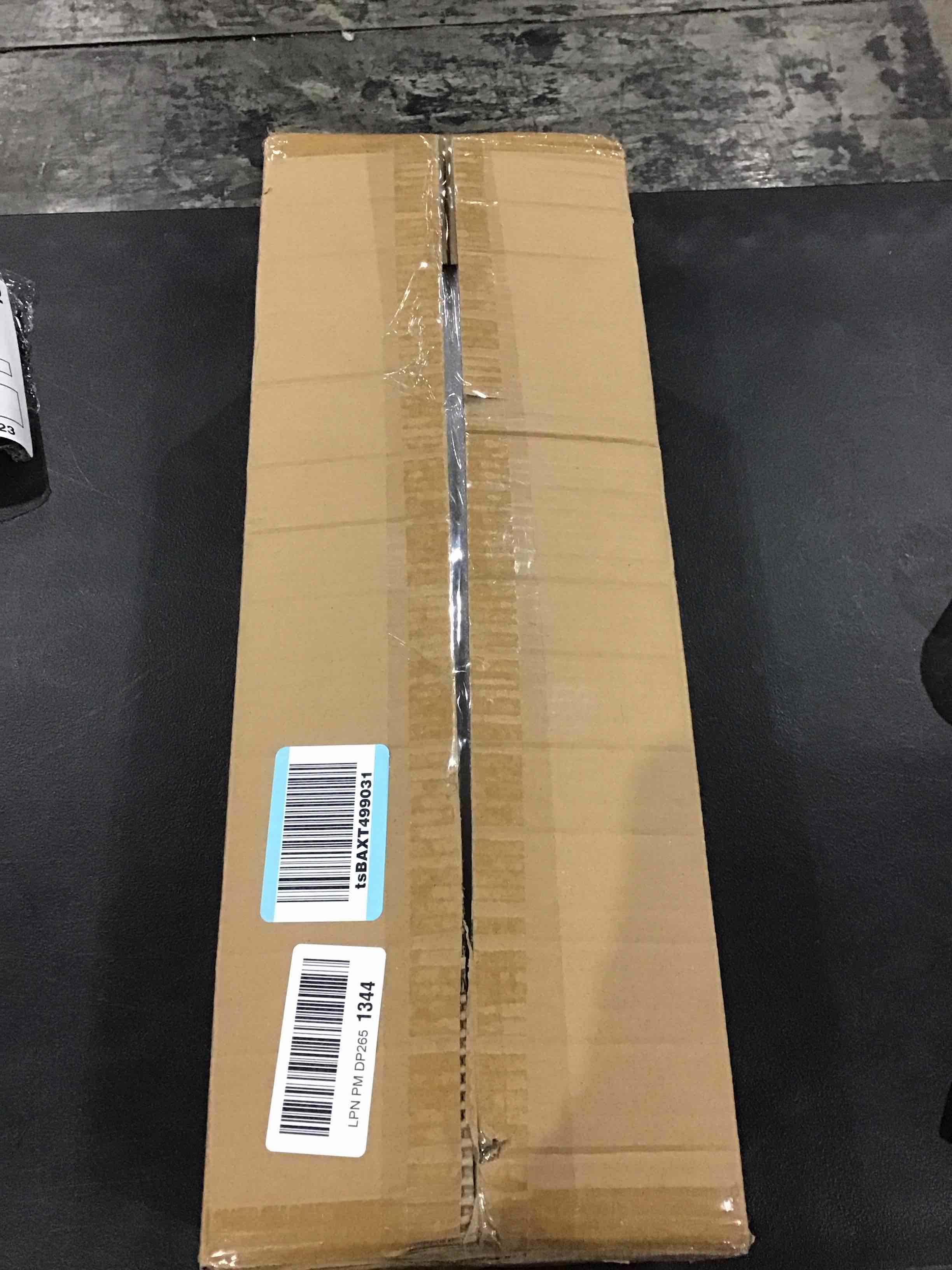 https://s3.amazonaws.com/lotting-images-prod/bidfta/GRA2006067_1742557491877.jpeg