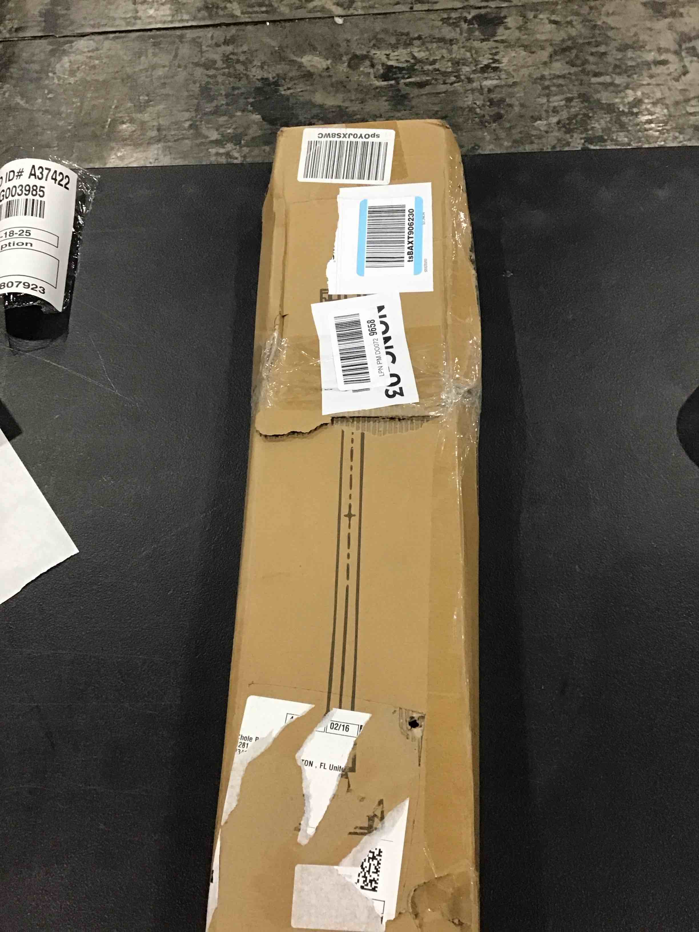 https://s3.amazonaws.com/lotting-images-prod/bidfta/GRA2006073_1742558114444.jpeg