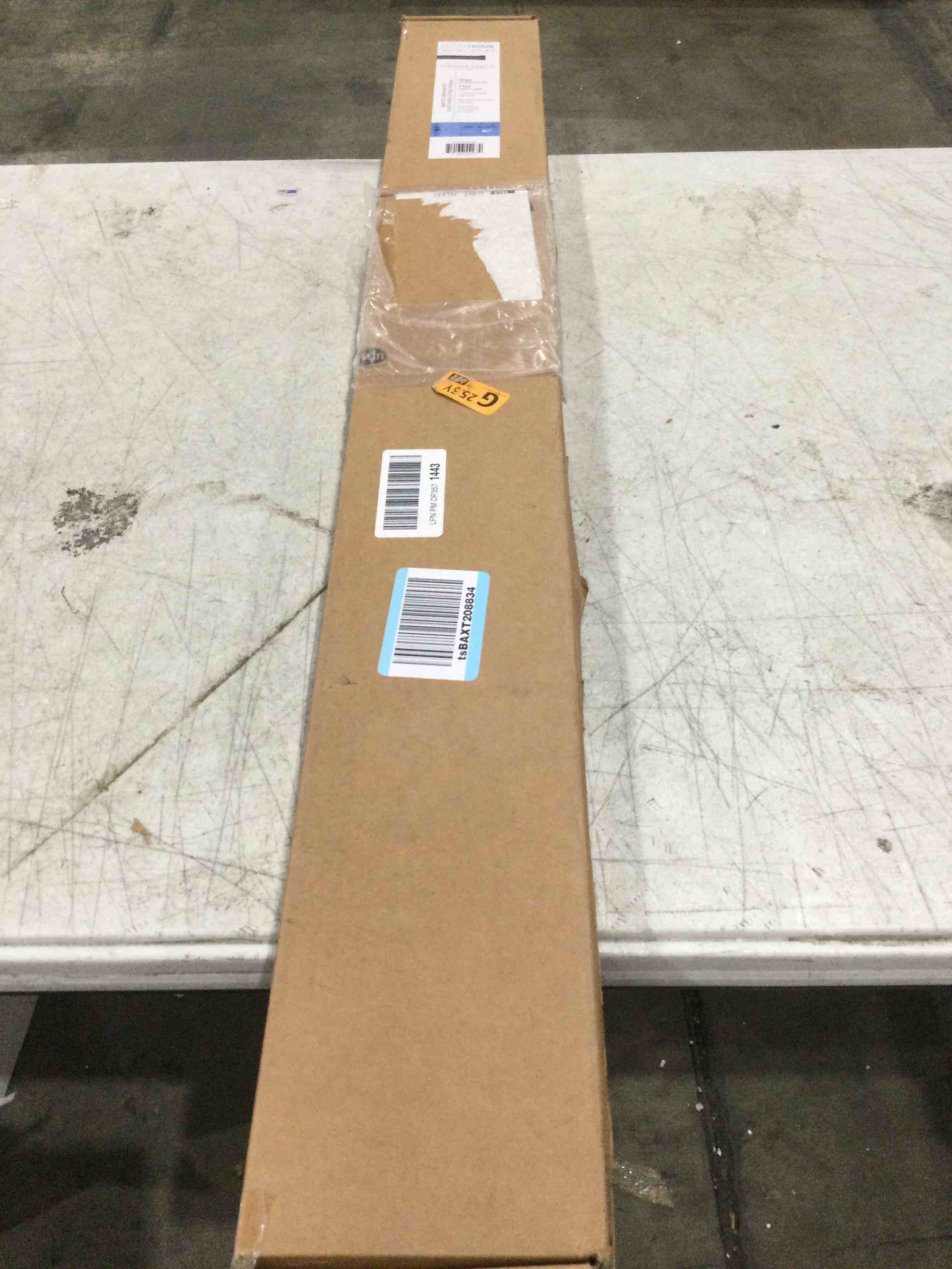 https://s3.amazonaws.com/lotting-images-prod/bidfta/GRA2006963_1743075452806.jpeg