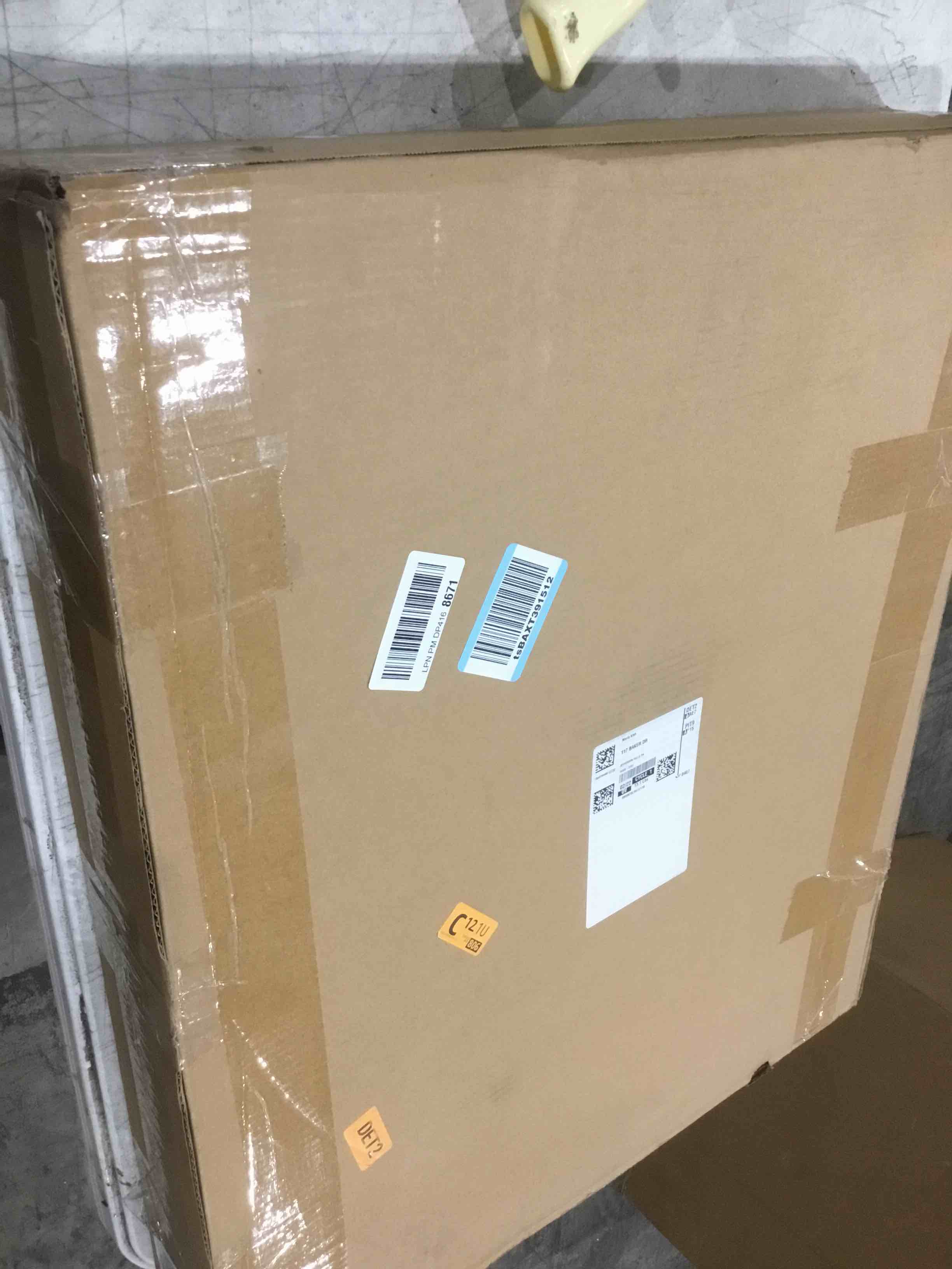https://s3.amazonaws.com/lotting-images-prod/bidfta/GRA2007303_1743188183050.jpeg