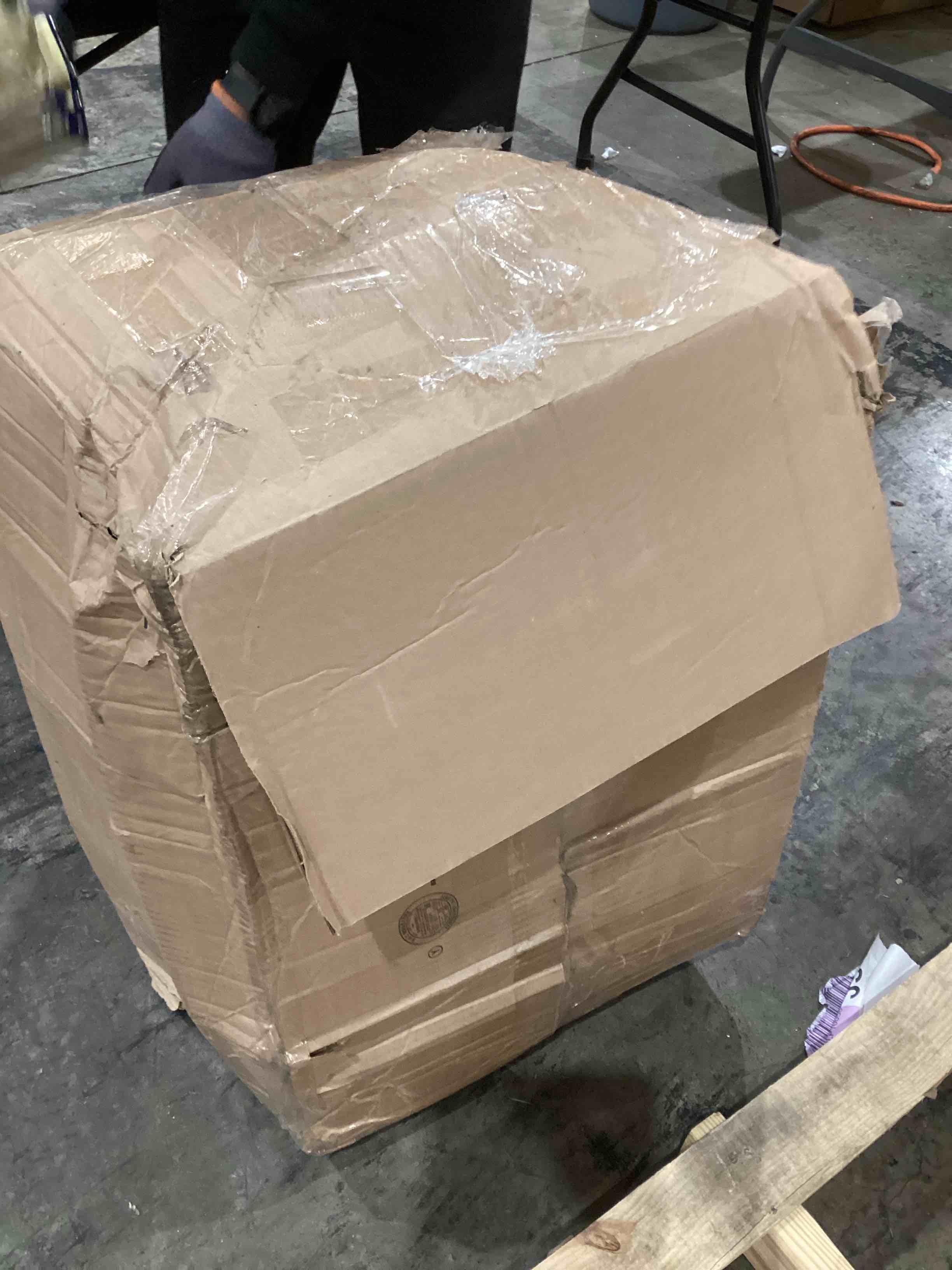 https://s3.amazonaws.com/lotting-images-prod/bidfta/GRA2007525_1743768909563.jpeg