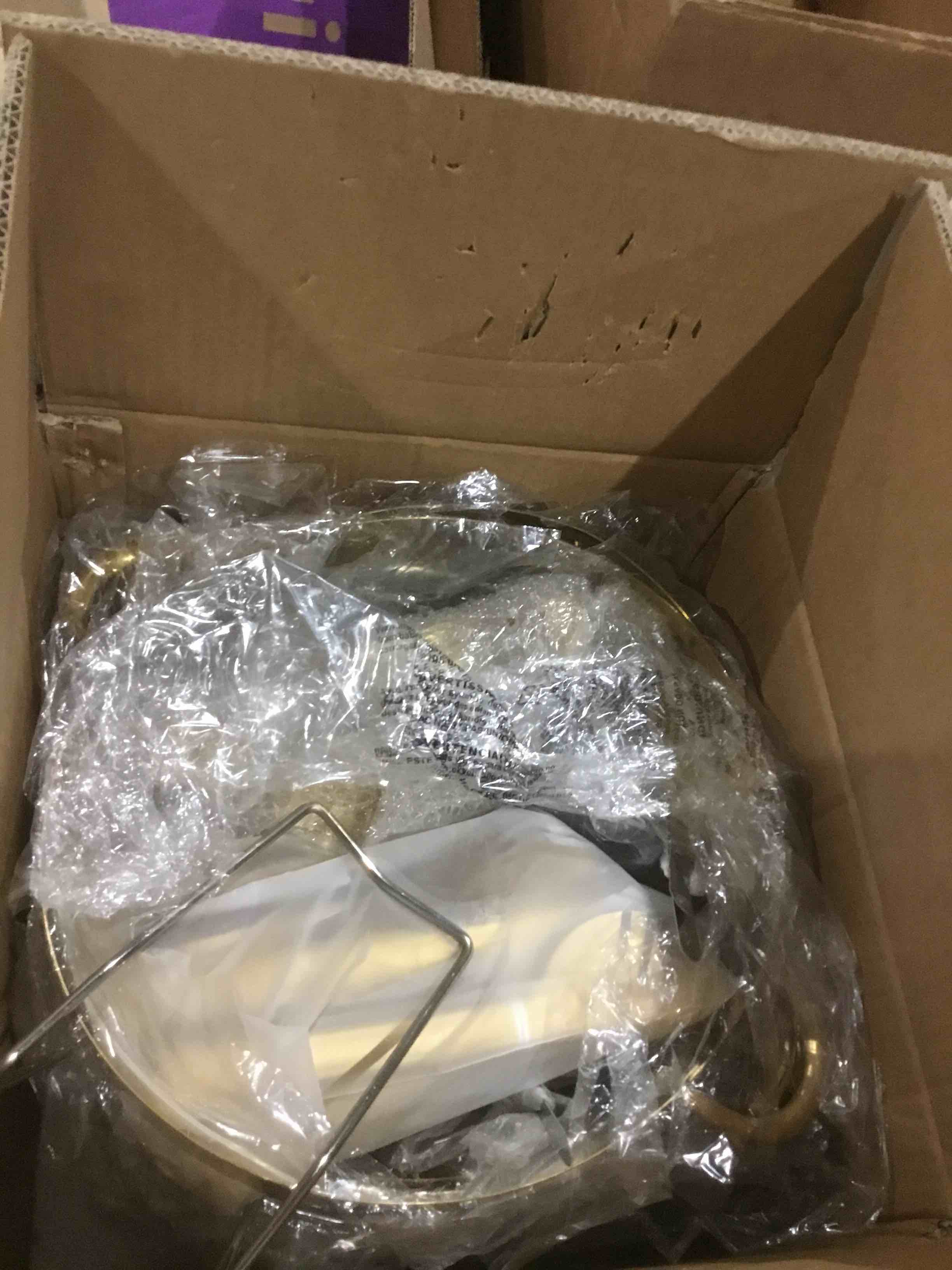 https://s3.amazonaws.com/lotting-images-prod/bidfta/GRA2007684_1743770849679.jpeg