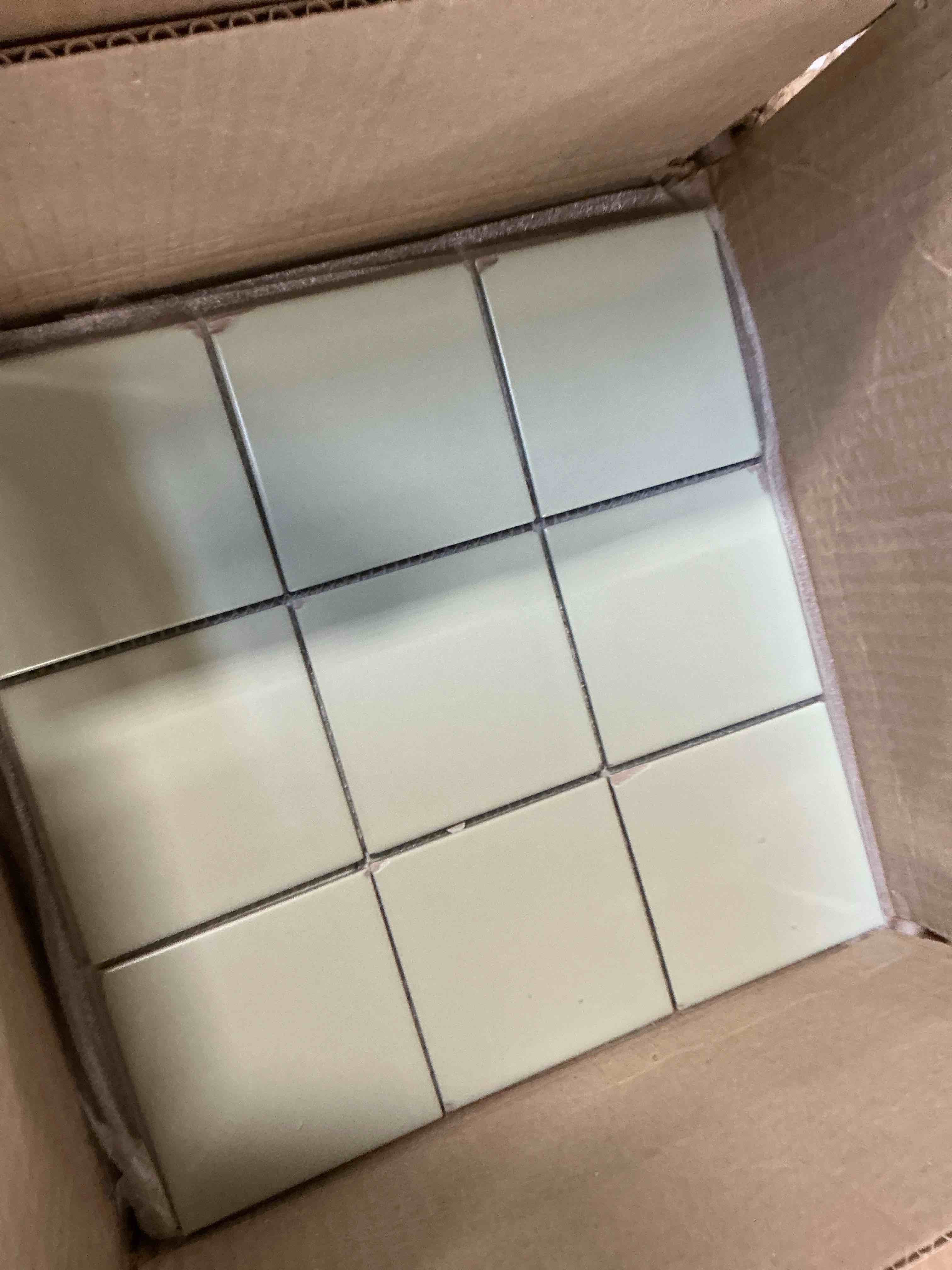 https://s3.amazonaws.com/lotting-images-prod/bidfta/GRA2008190_1751297532188.jpeg