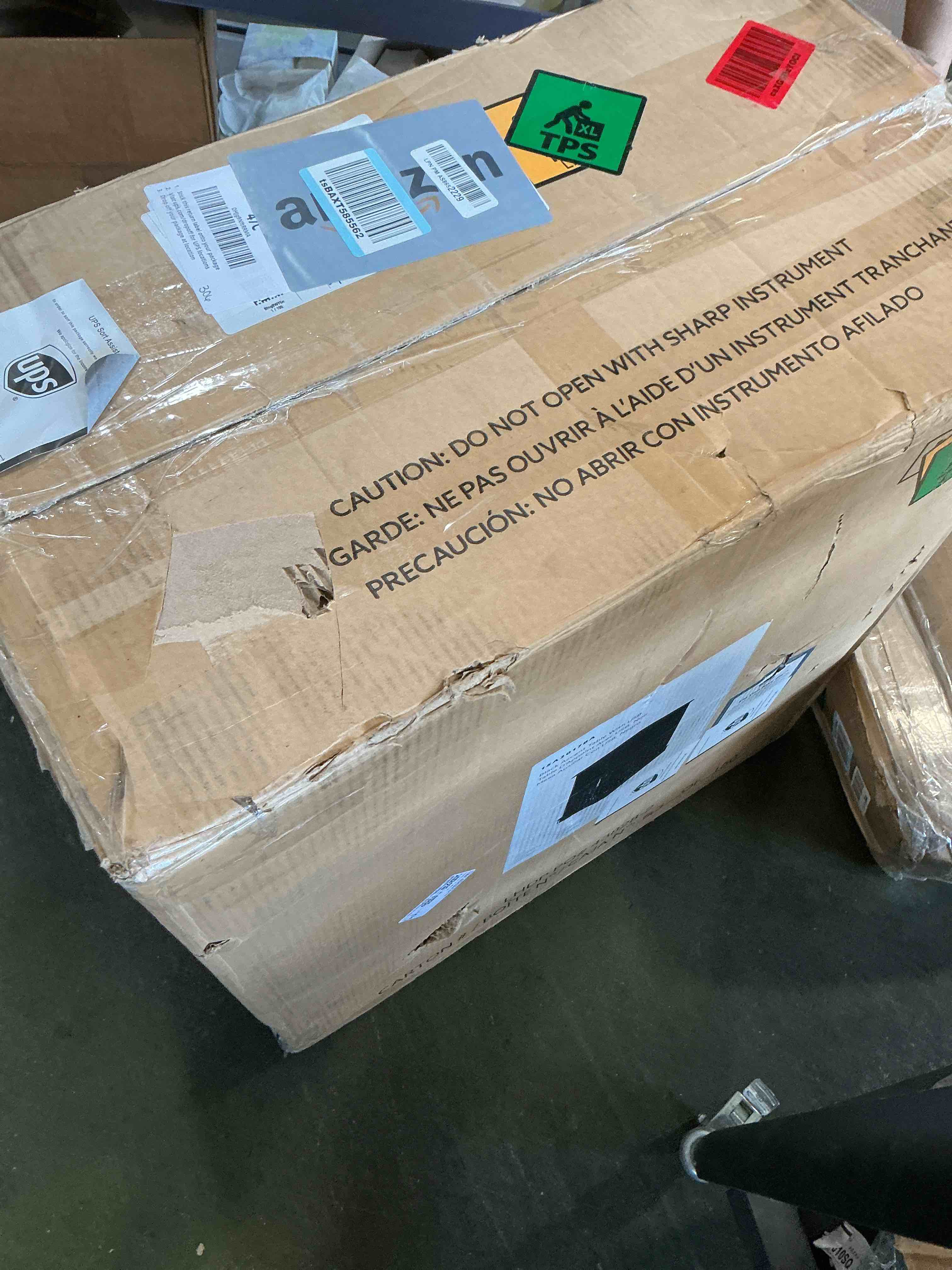 https://s3.amazonaws.com/lotting-images-prod/bidfta/GRA2010154_1753387379259.jpeg
