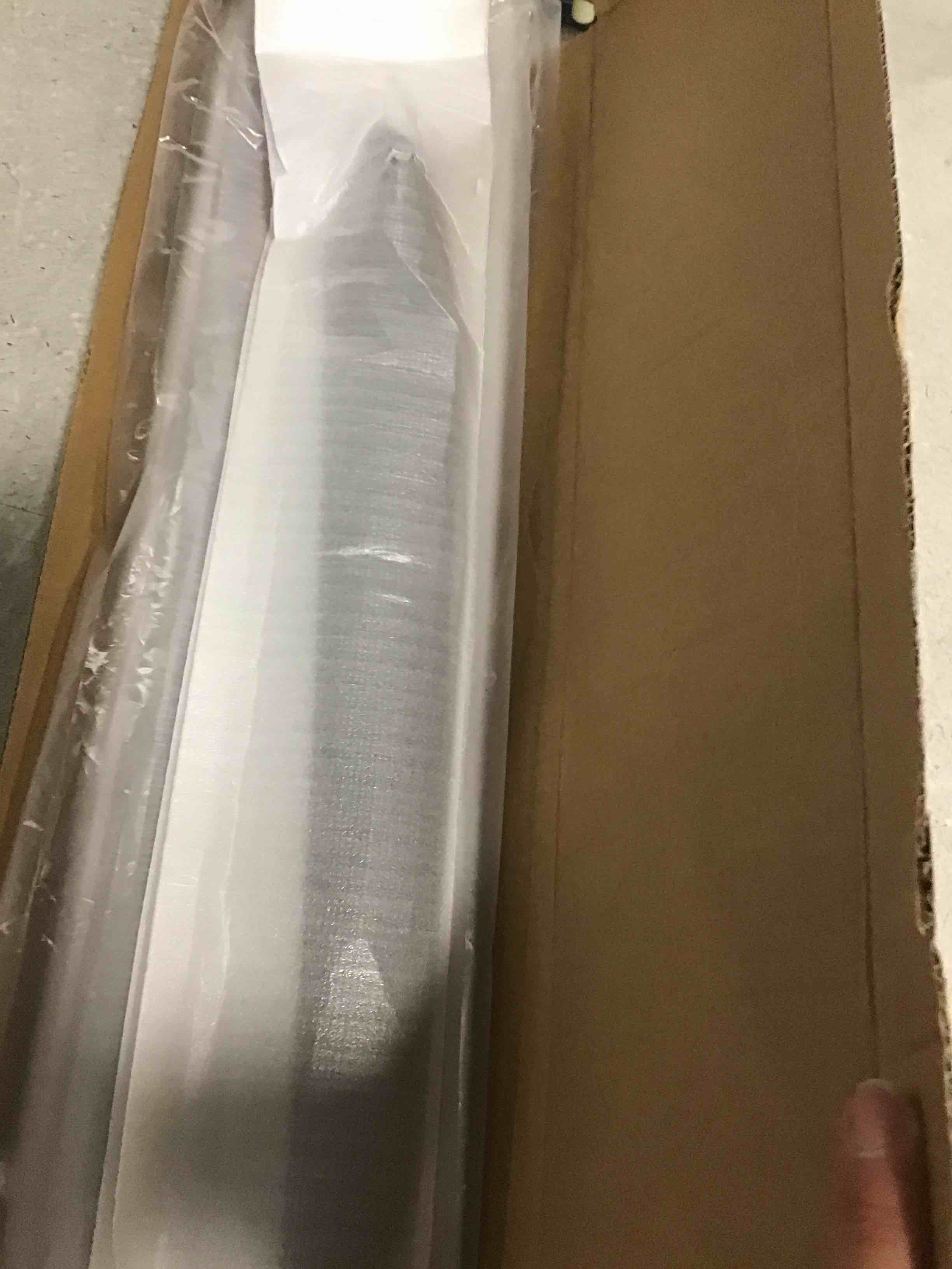 https://s3.amazonaws.com/lotting-images-prod/bidfta/GRA2011771_1743618043110.jpeg