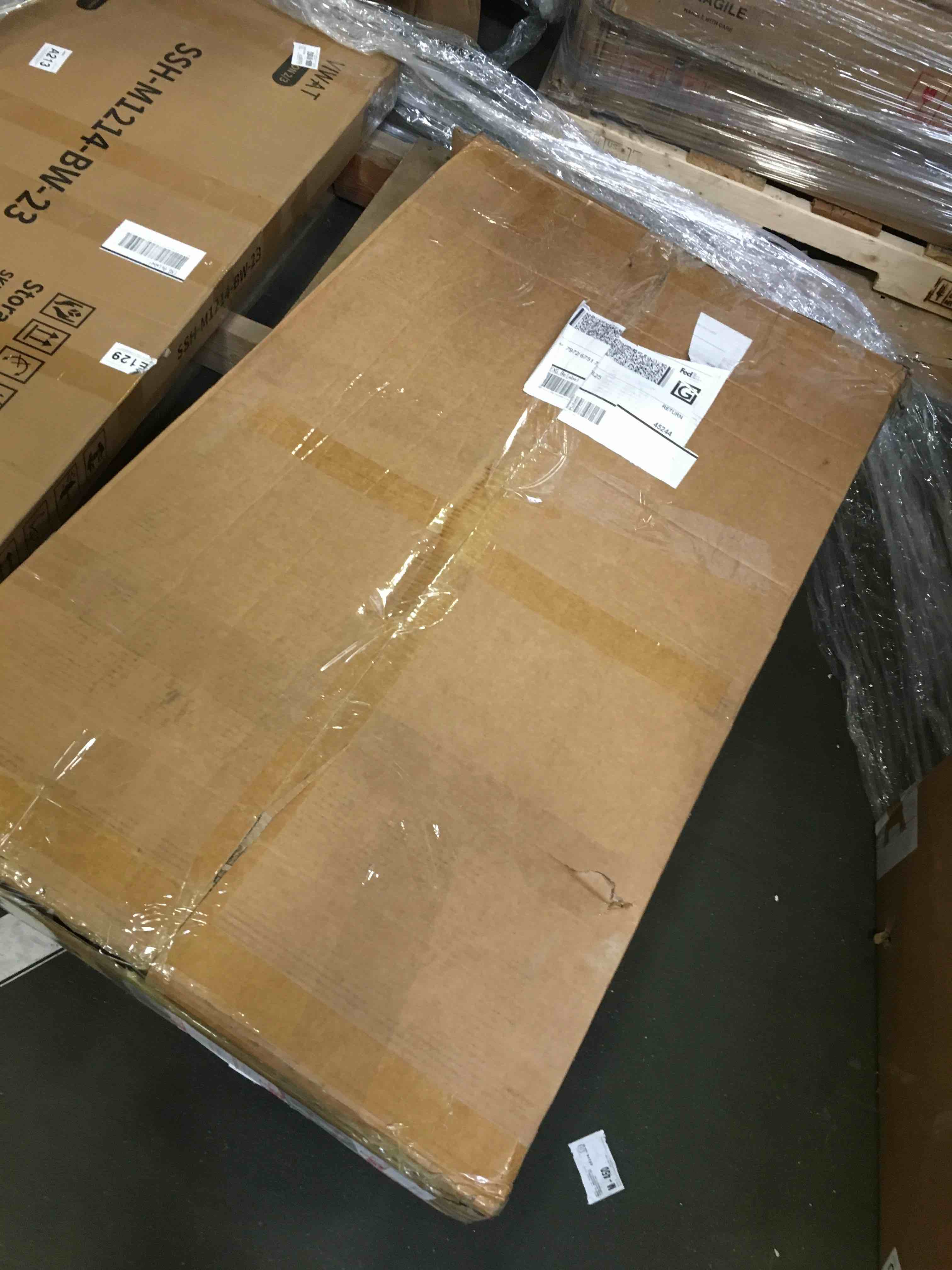 https://s3.amazonaws.com/lotting-images-prod/bidfta/GRA2017022_1744046596326.jpeg