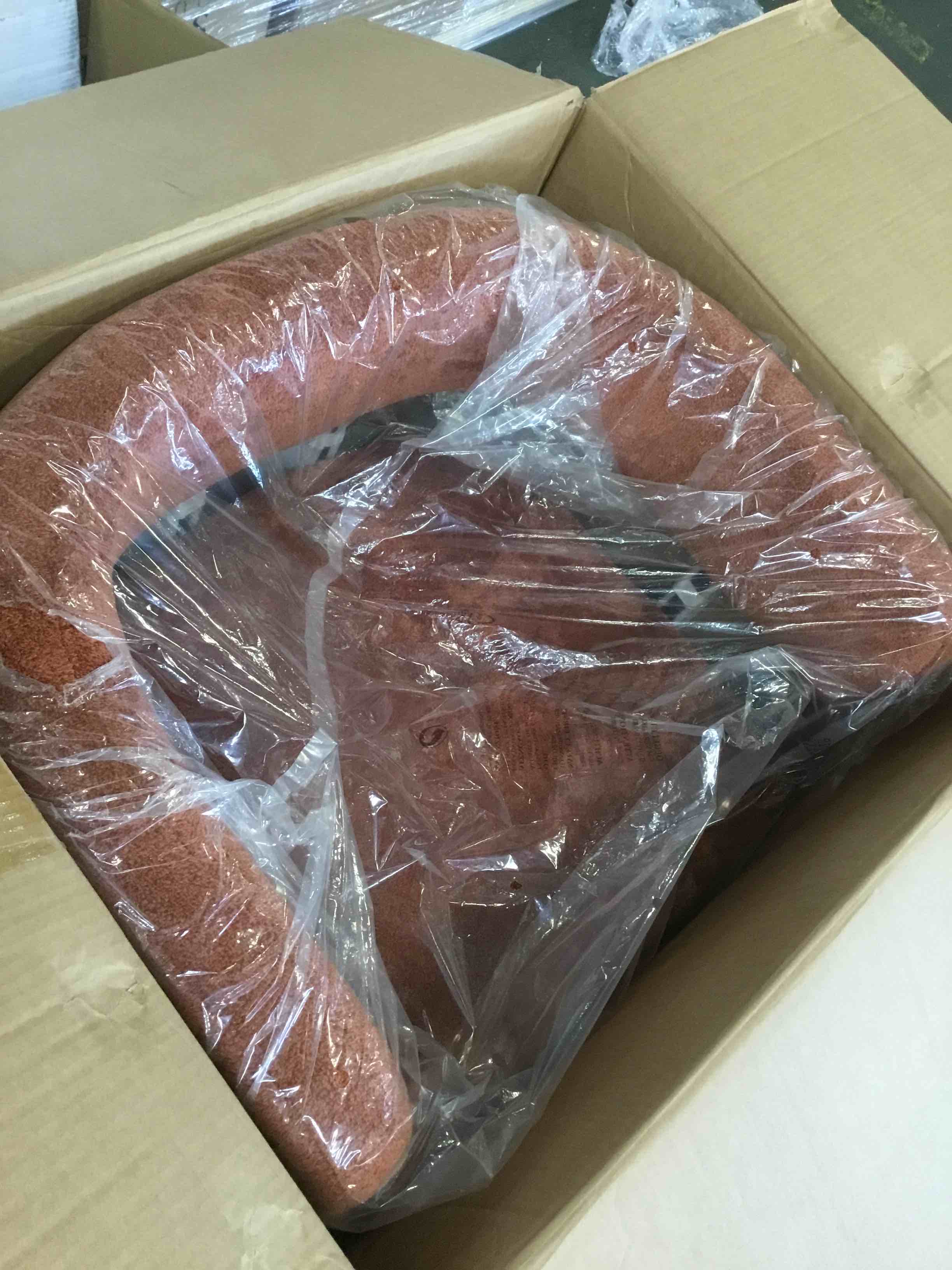 https://s3.amazonaws.com/lotting-images-prod/bidfta/GRA2017348_1744314124039.jpeg