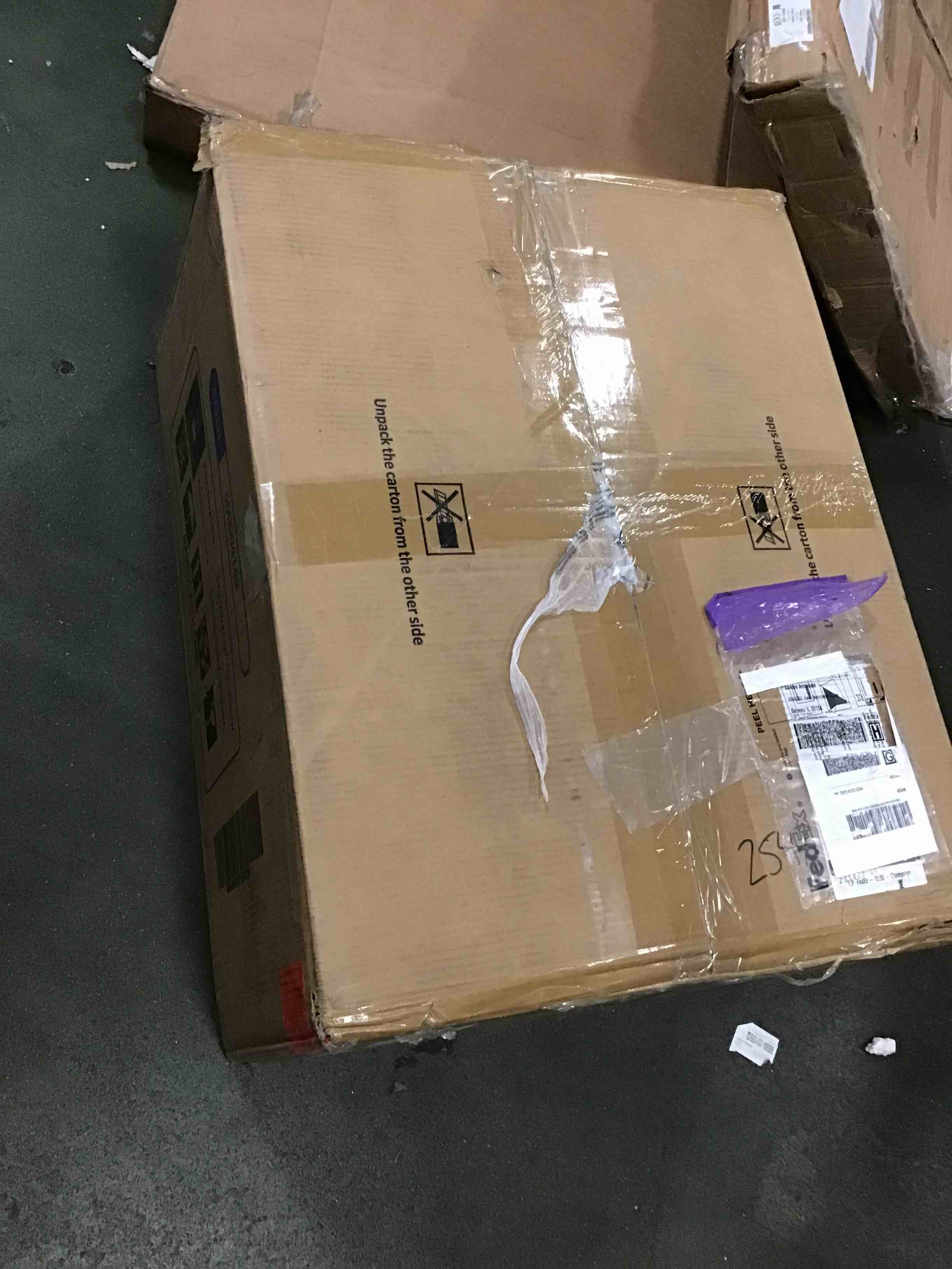 https://s3.amazonaws.com/lotting-images-prod/bidfta/GRA2019213_1747074839843.jpeg