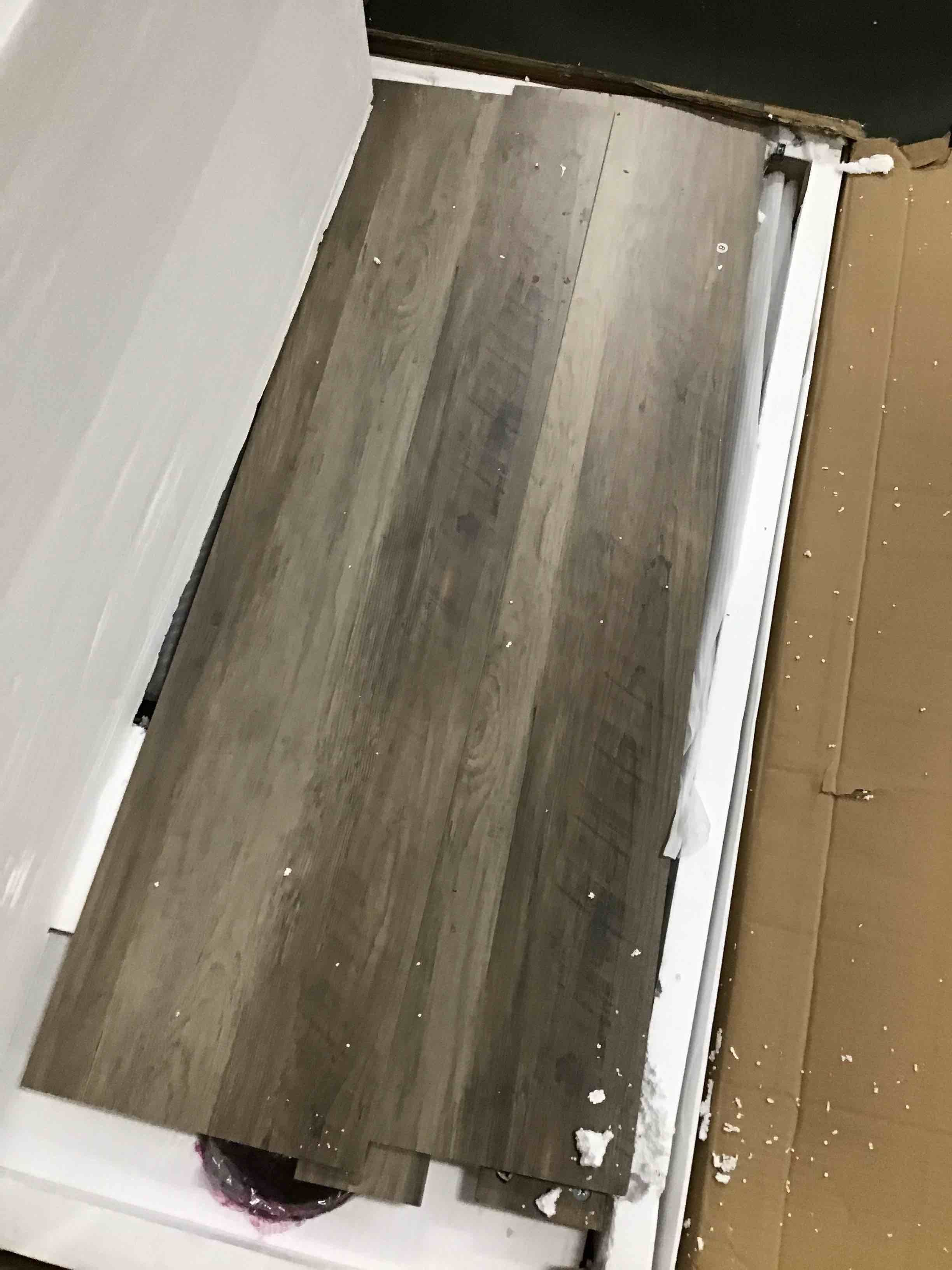 https://s3.amazonaws.com/lotting-images-prod/bidfta/GRA2019527_1747405728106.jpeg
