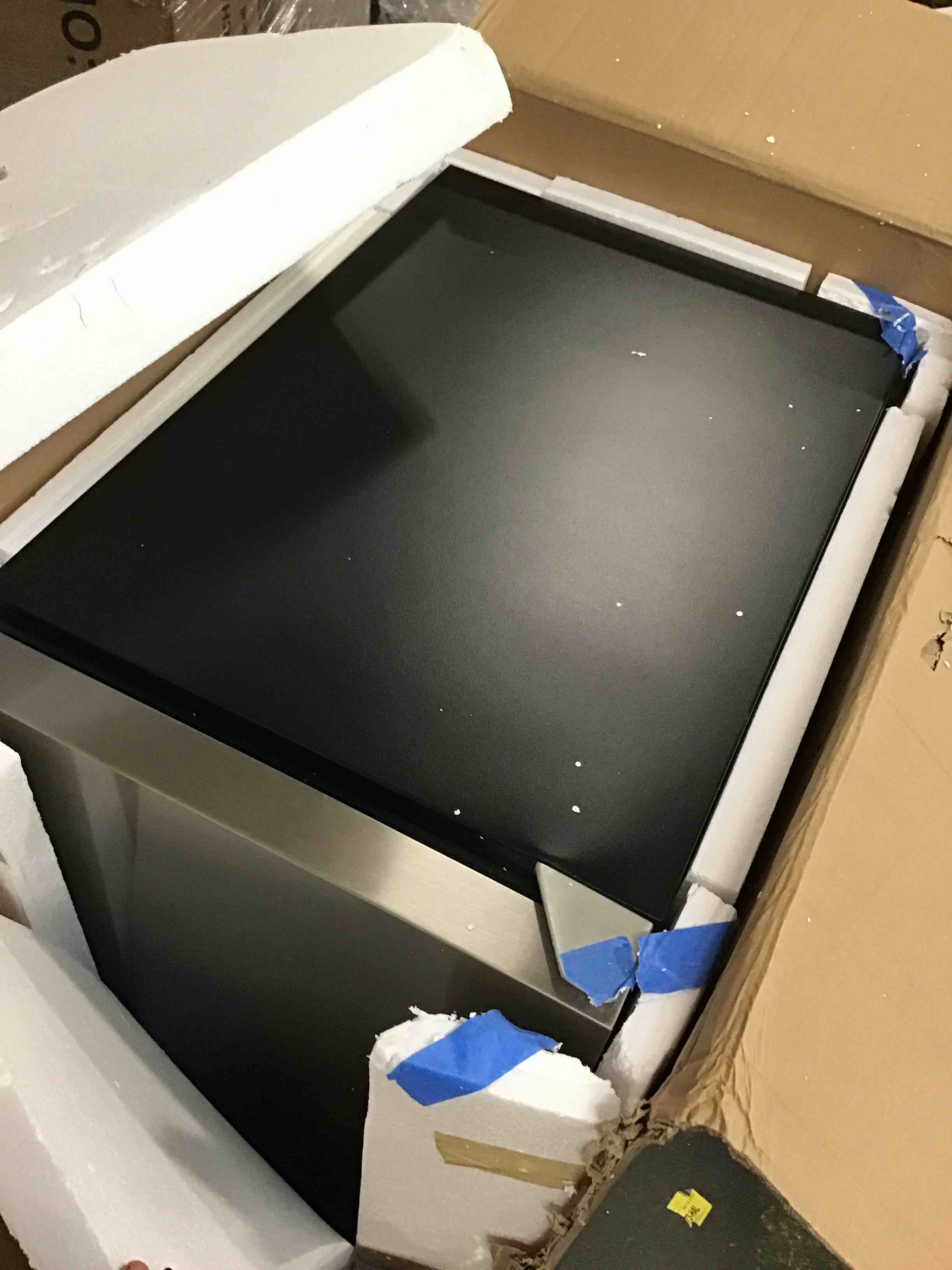 https://s3.amazonaws.com/lotting-images-prod/bidfta/GRA2019742_1747763120269.jpeg
