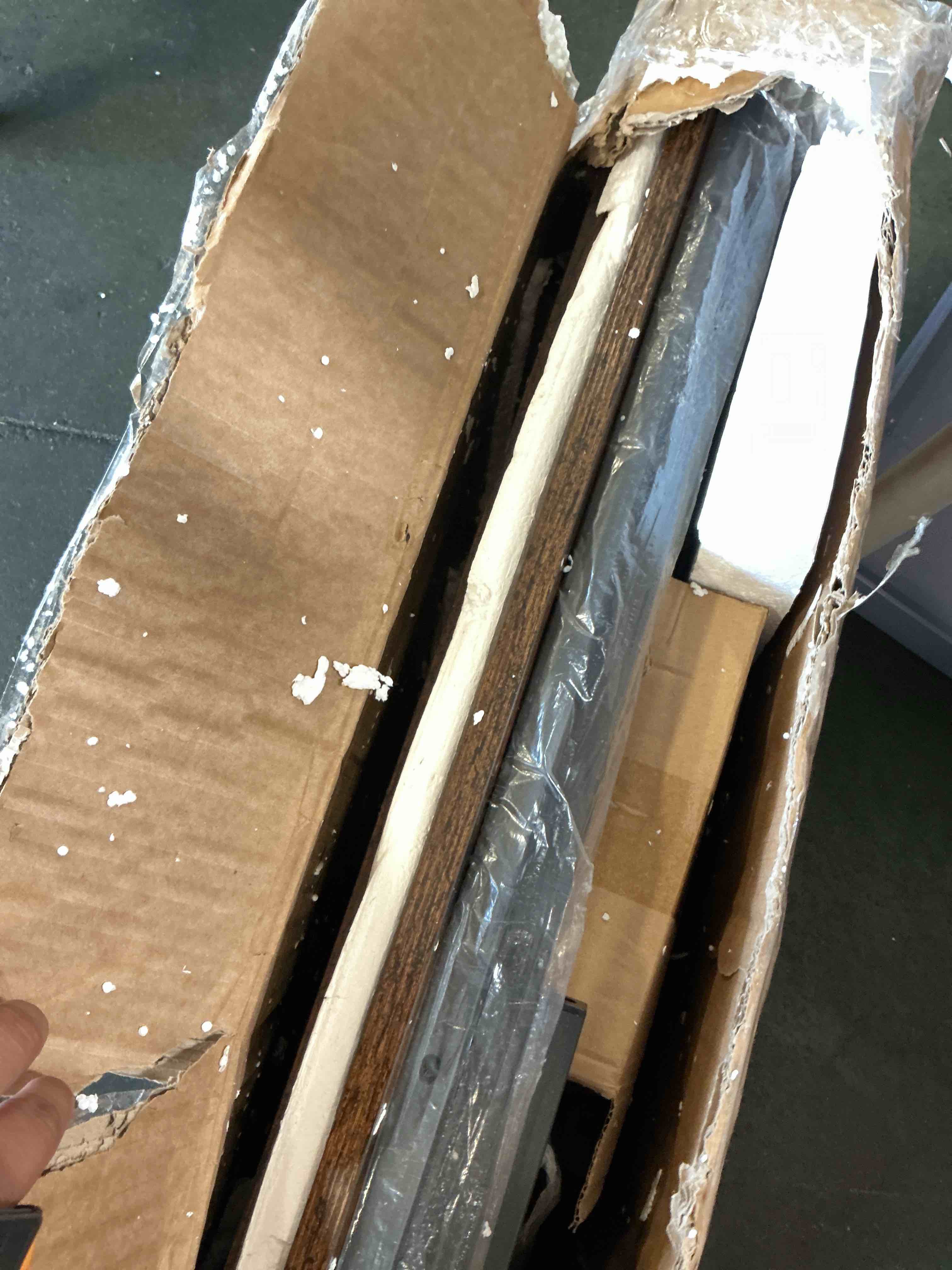 https://s3.amazonaws.com/lotting-images-prod/bidfta/GRA2020867_1753386611037.jpeg