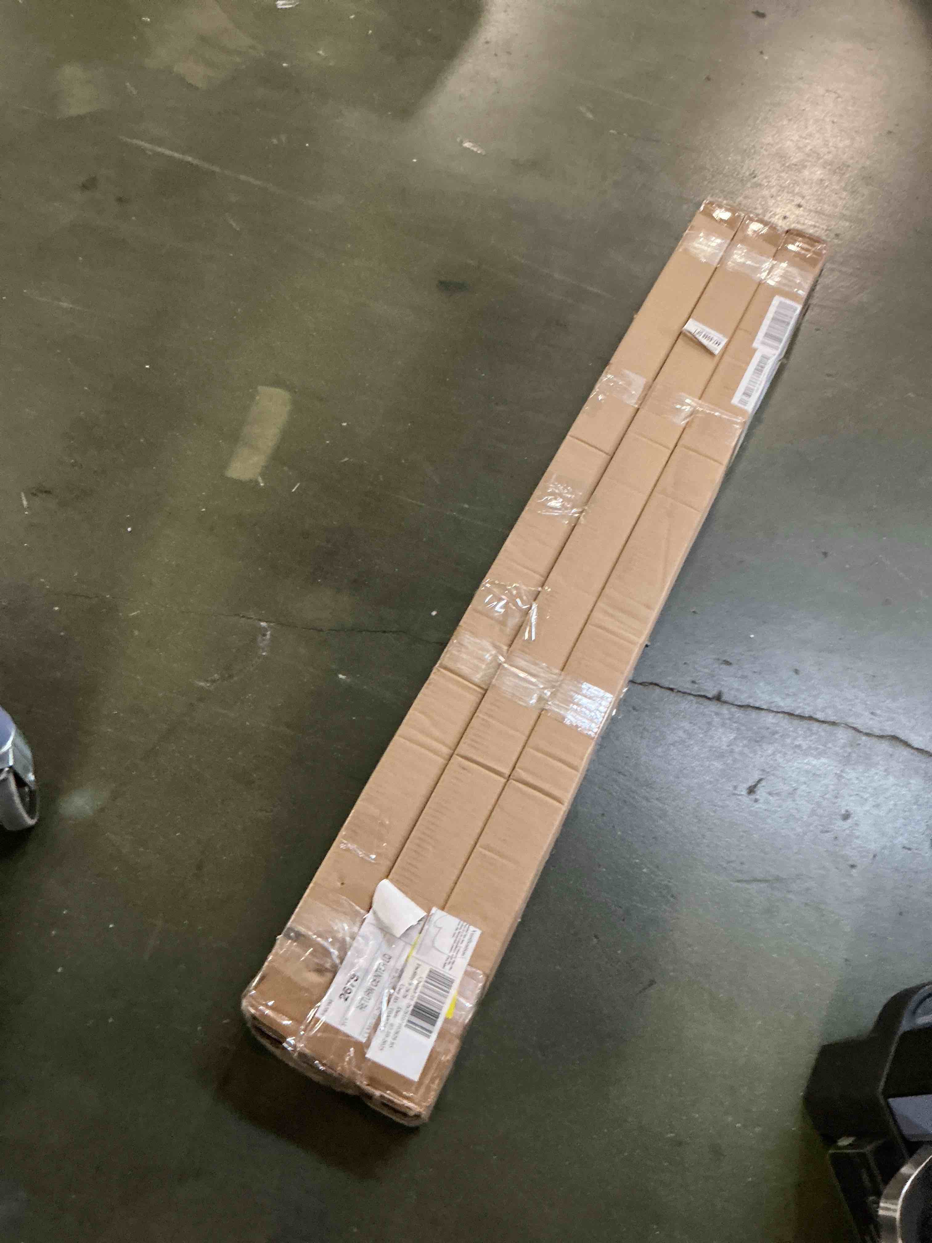 https://s3.amazonaws.com/lotting-images-prod/bidfta/GRA2022751_1755867678701.jpeg