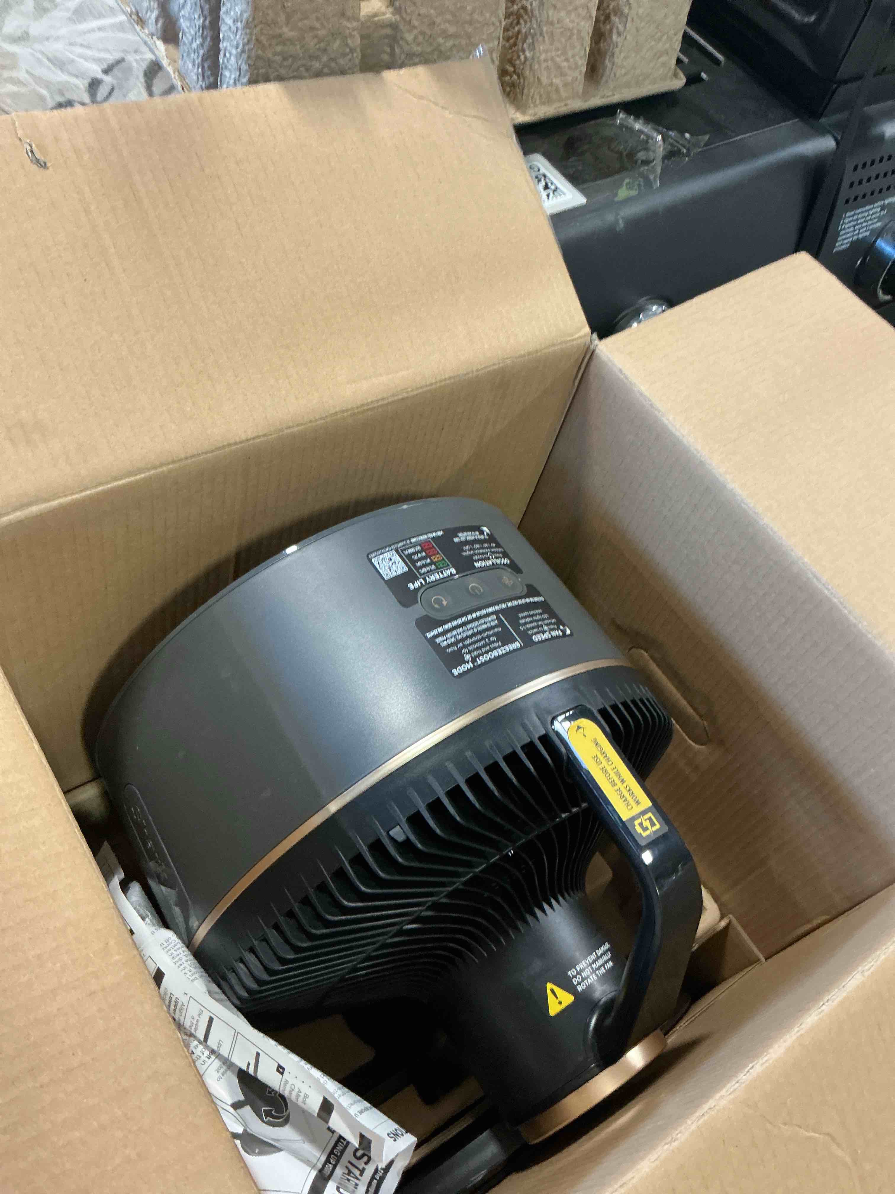 https://s3.amazonaws.com/lotting-images-prod/bidfta/GRA2022892_1756209216109.jpeg