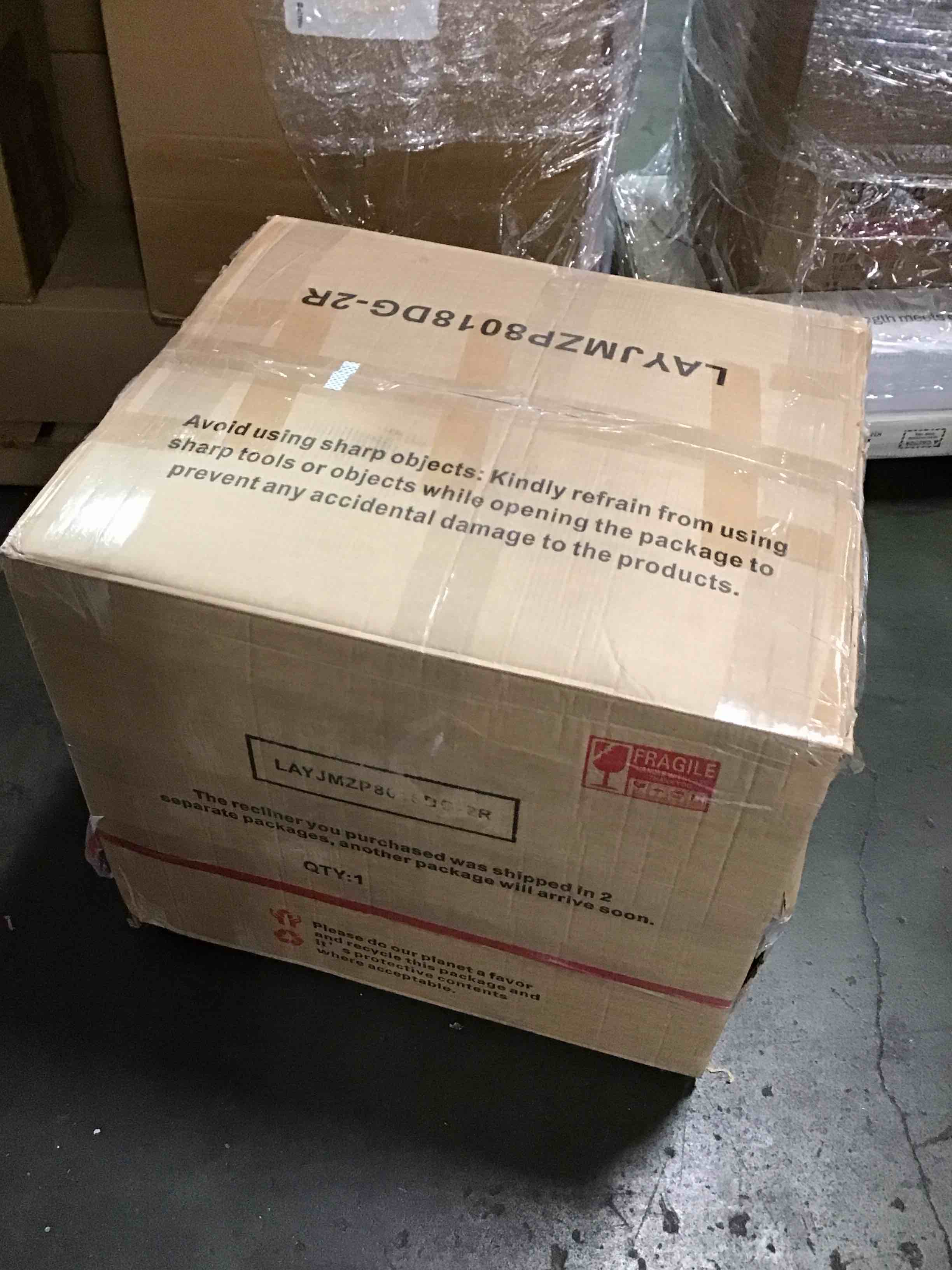 https://s3.amazonaws.com/lotting-images-prod/bidfta/GRA2023155_1746726381351.jpeg