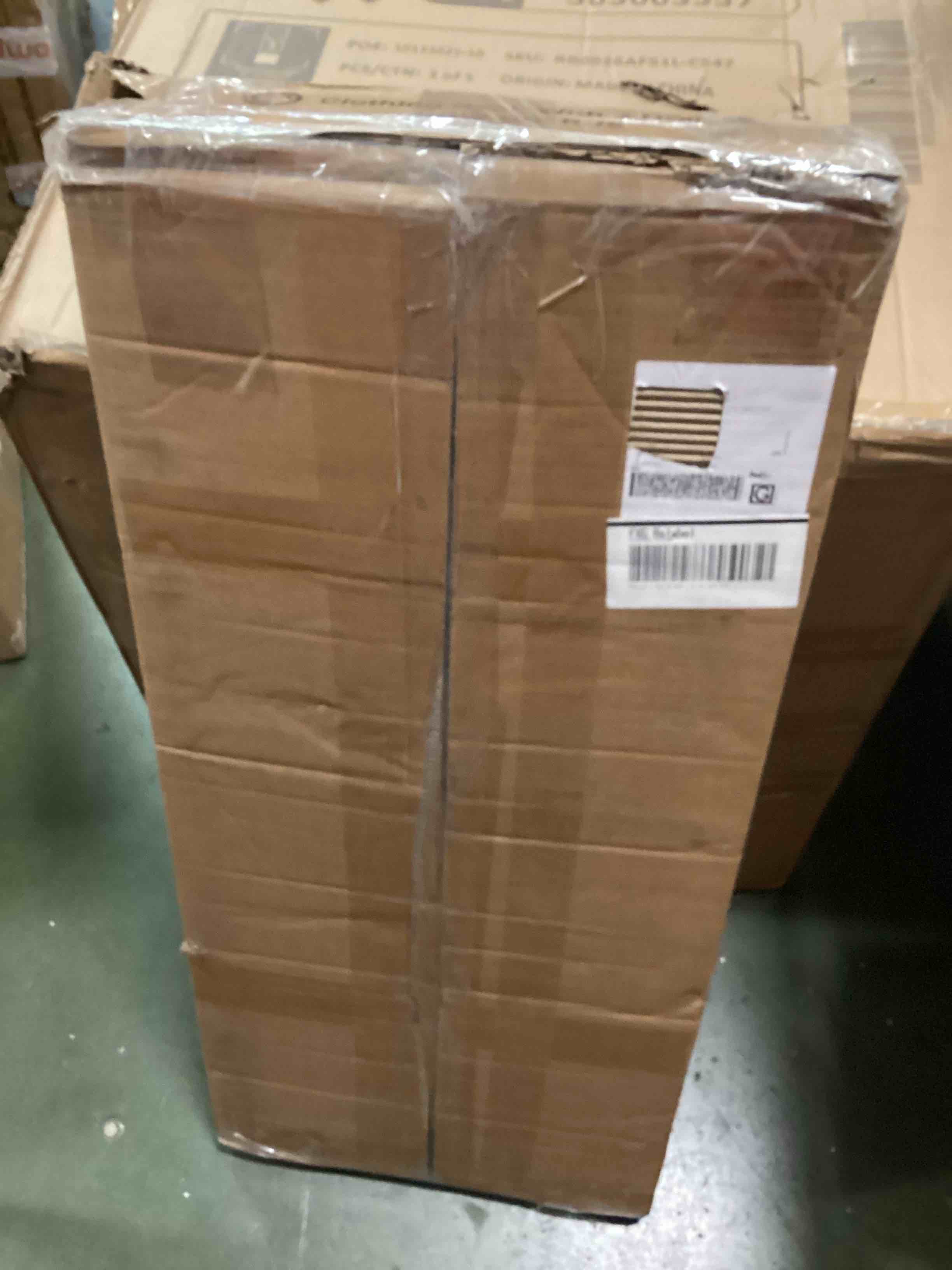 https://s3.amazonaws.com/lotting-images-prod/bidfta/GRA2023383_1747068147501.jpeg