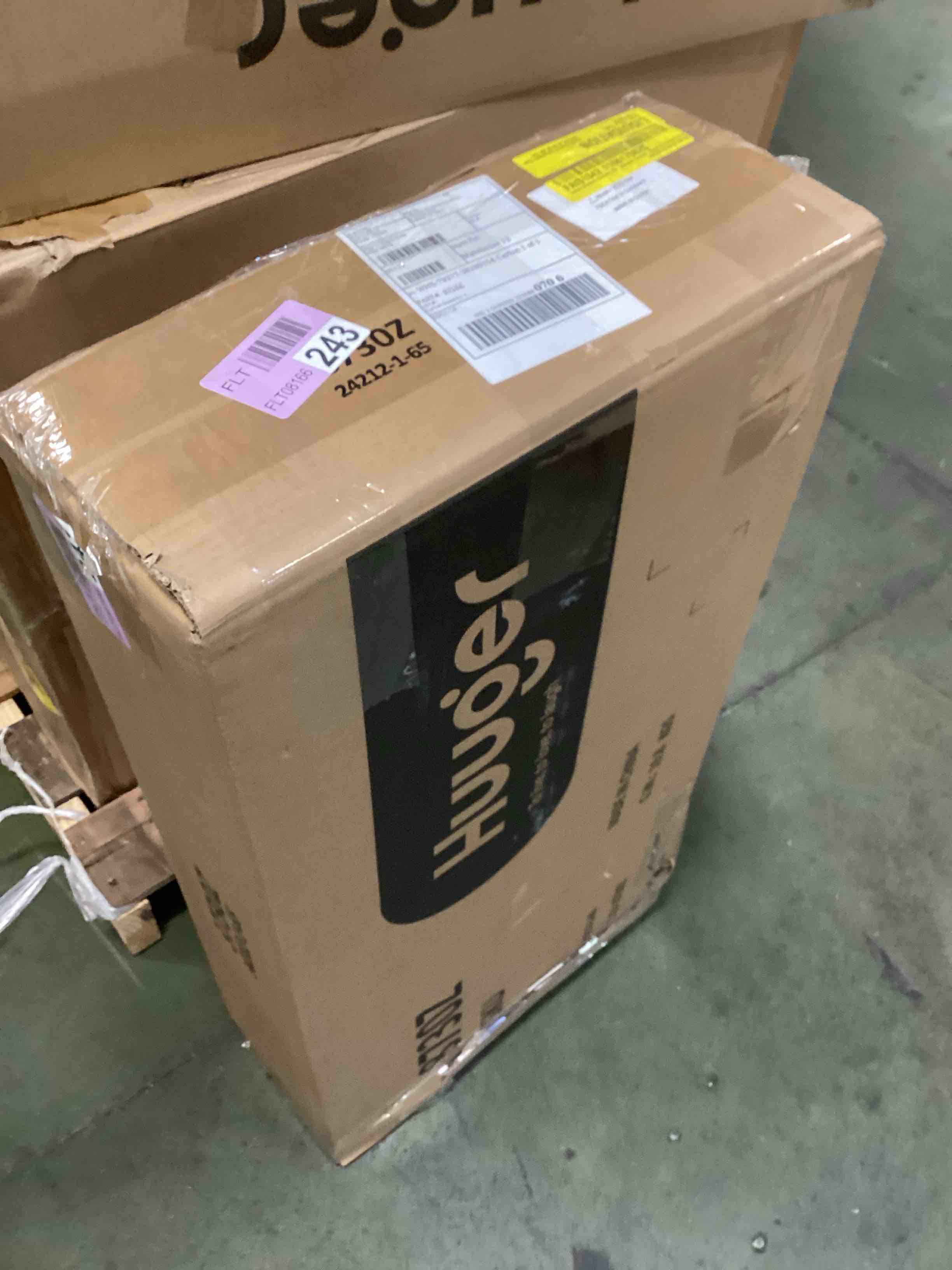 https://s3.amazonaws.com/lotting-images-prod/bidfta/GRA2024304_1747916020698.jpeg