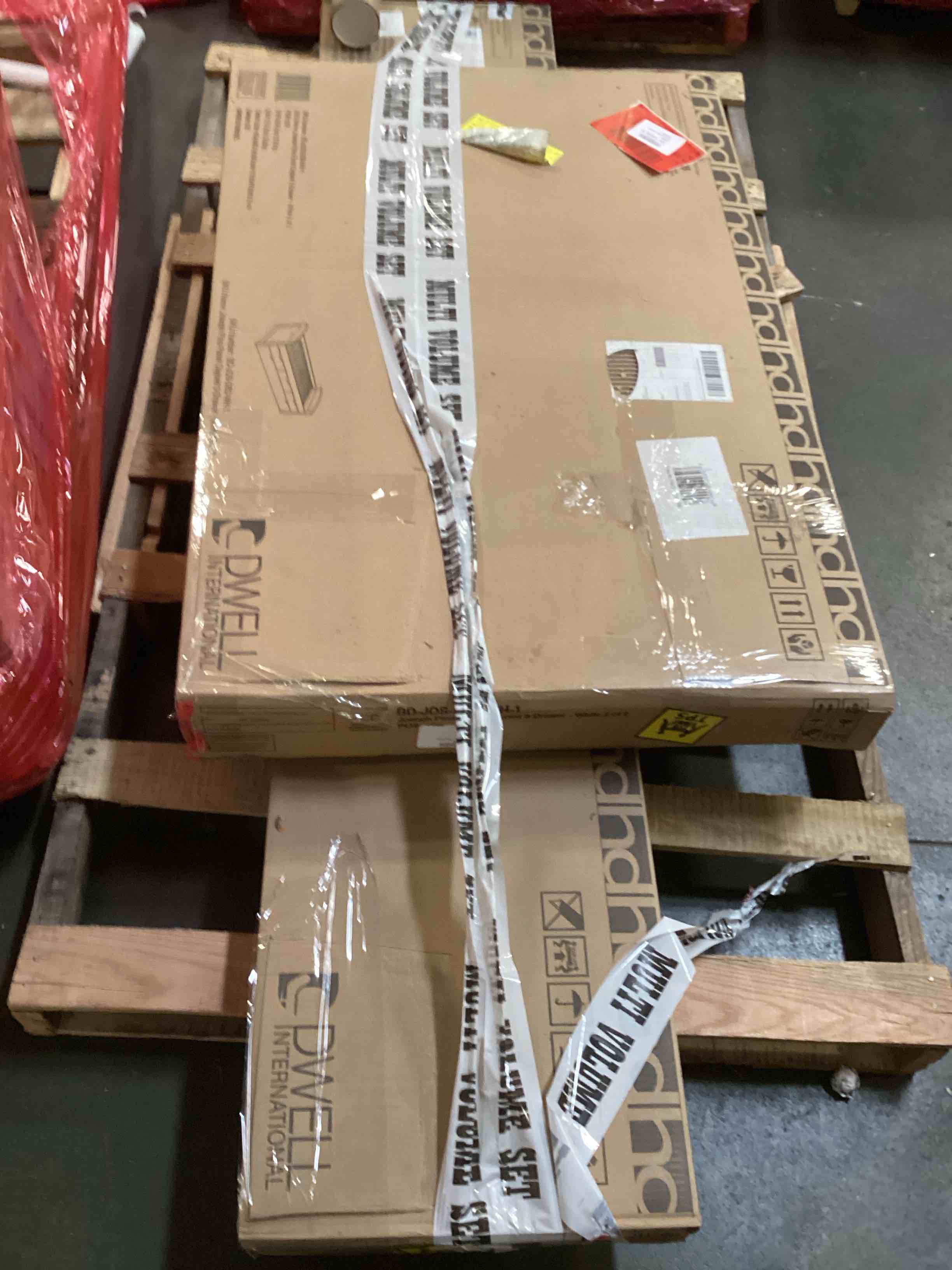 https://s3.amazonaws.com/lotting-images-prod/bidfta/GRA2025257_1749134398765.jpeg