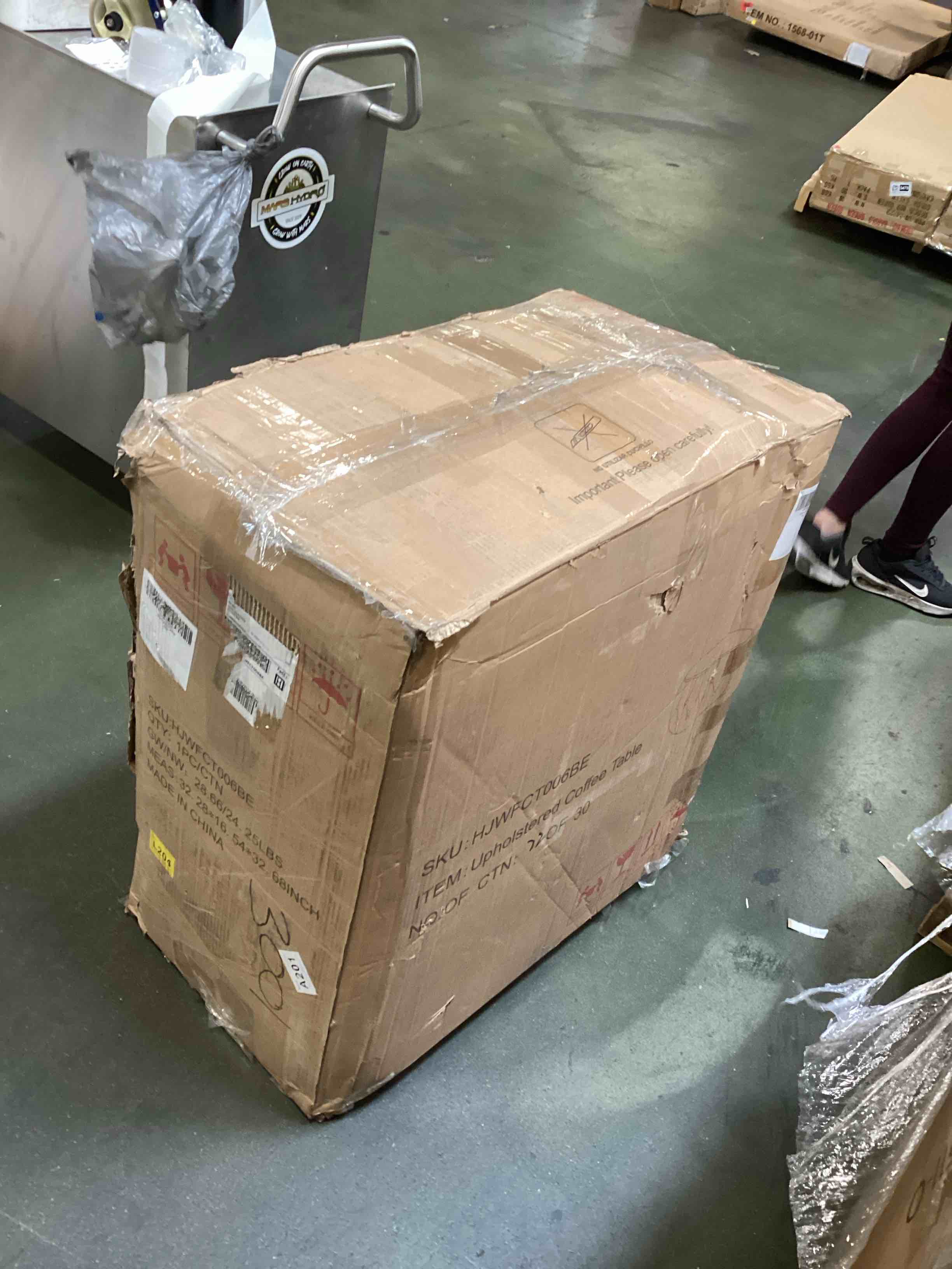 https://s3.amazonaws.com/lotting-images-prod/bidfta/GRA2025489_1749487875138.jpeg