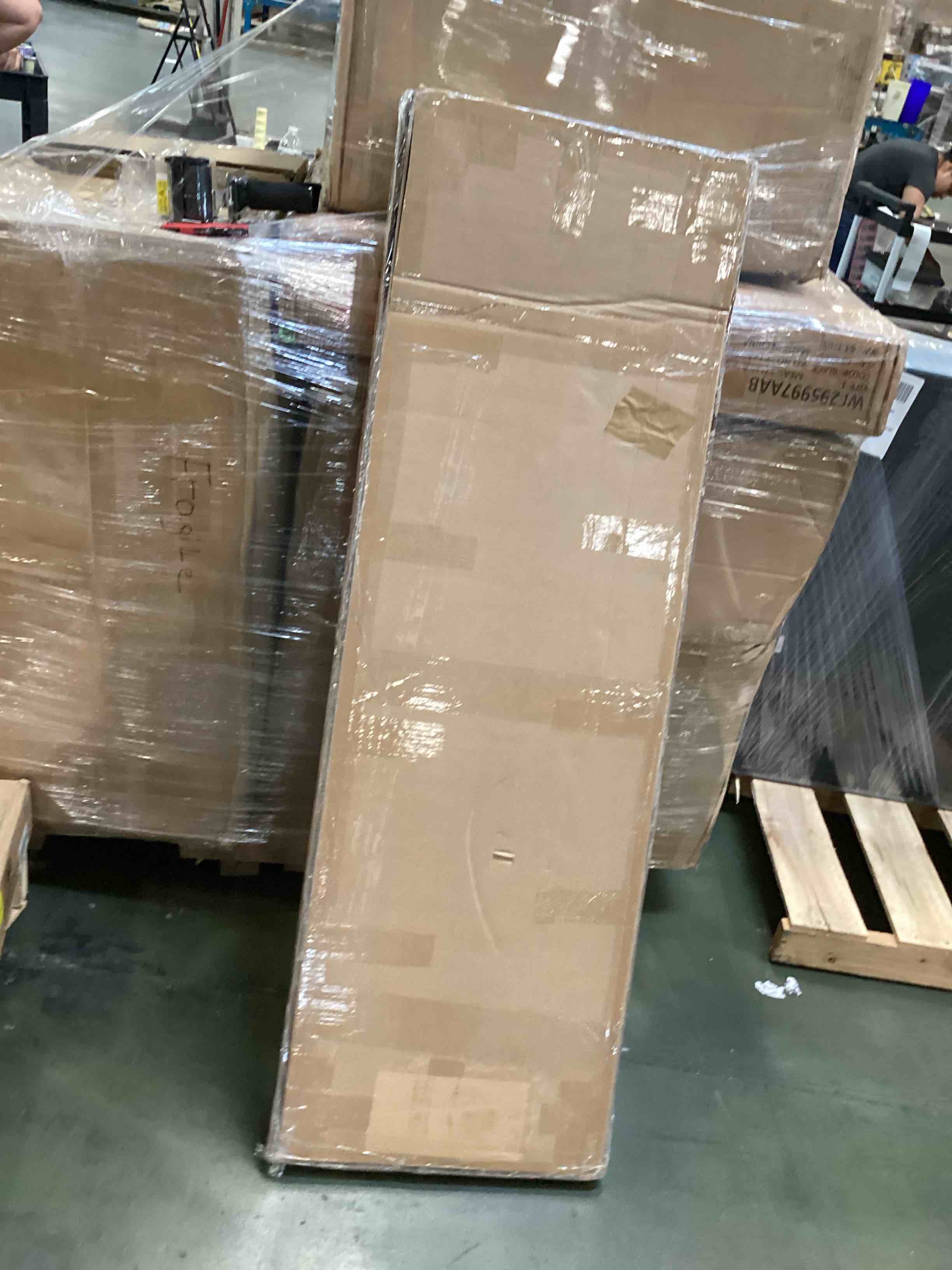 https://s3.amazonaws.com/lotting-images-prod/bidfta/GRA2025494_1749489847122.jpeg