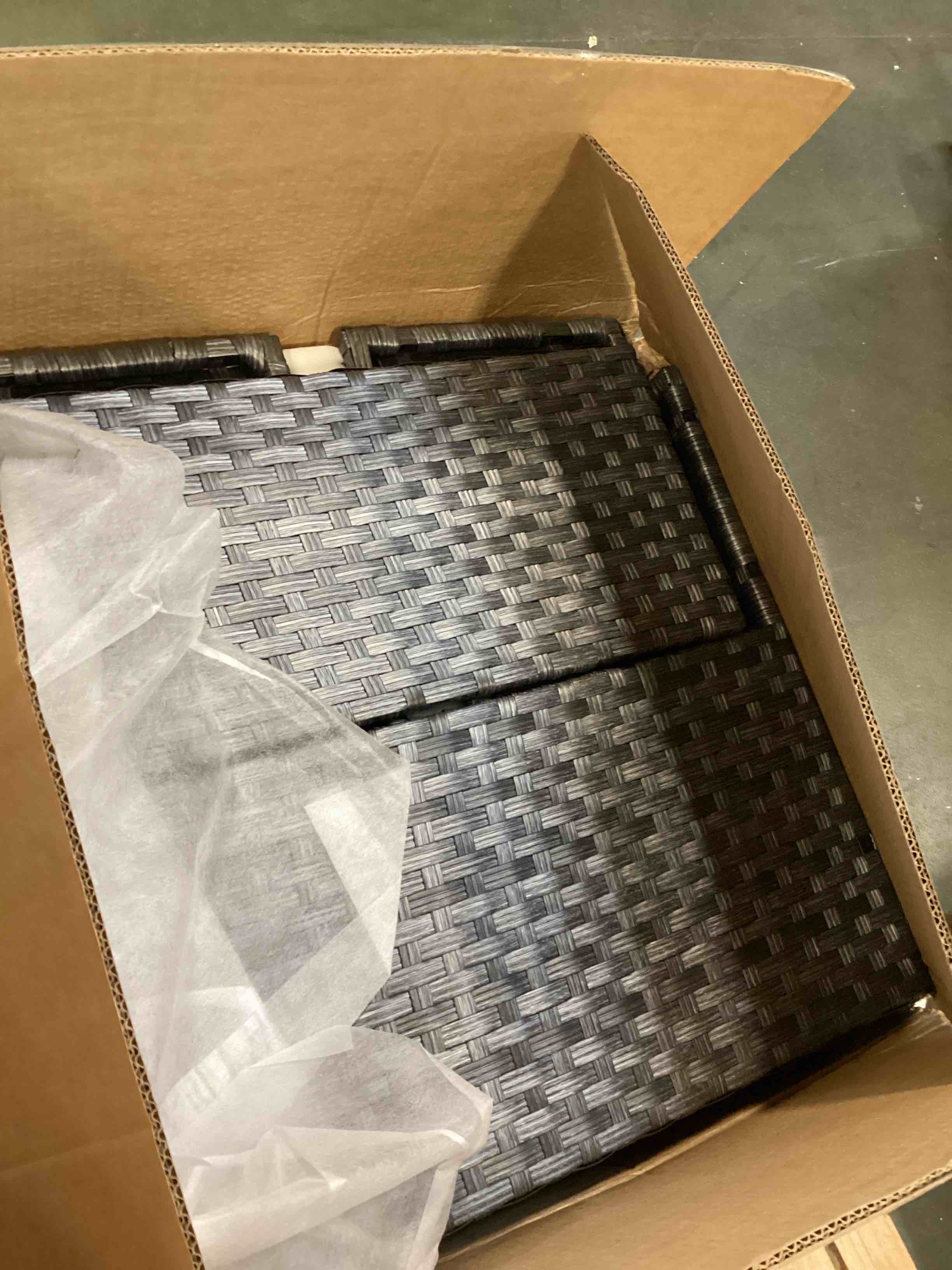 https://s3.amazonaws.com/lotting-images-prod/bidfta/GRA2025529_1749496575241.jpeg