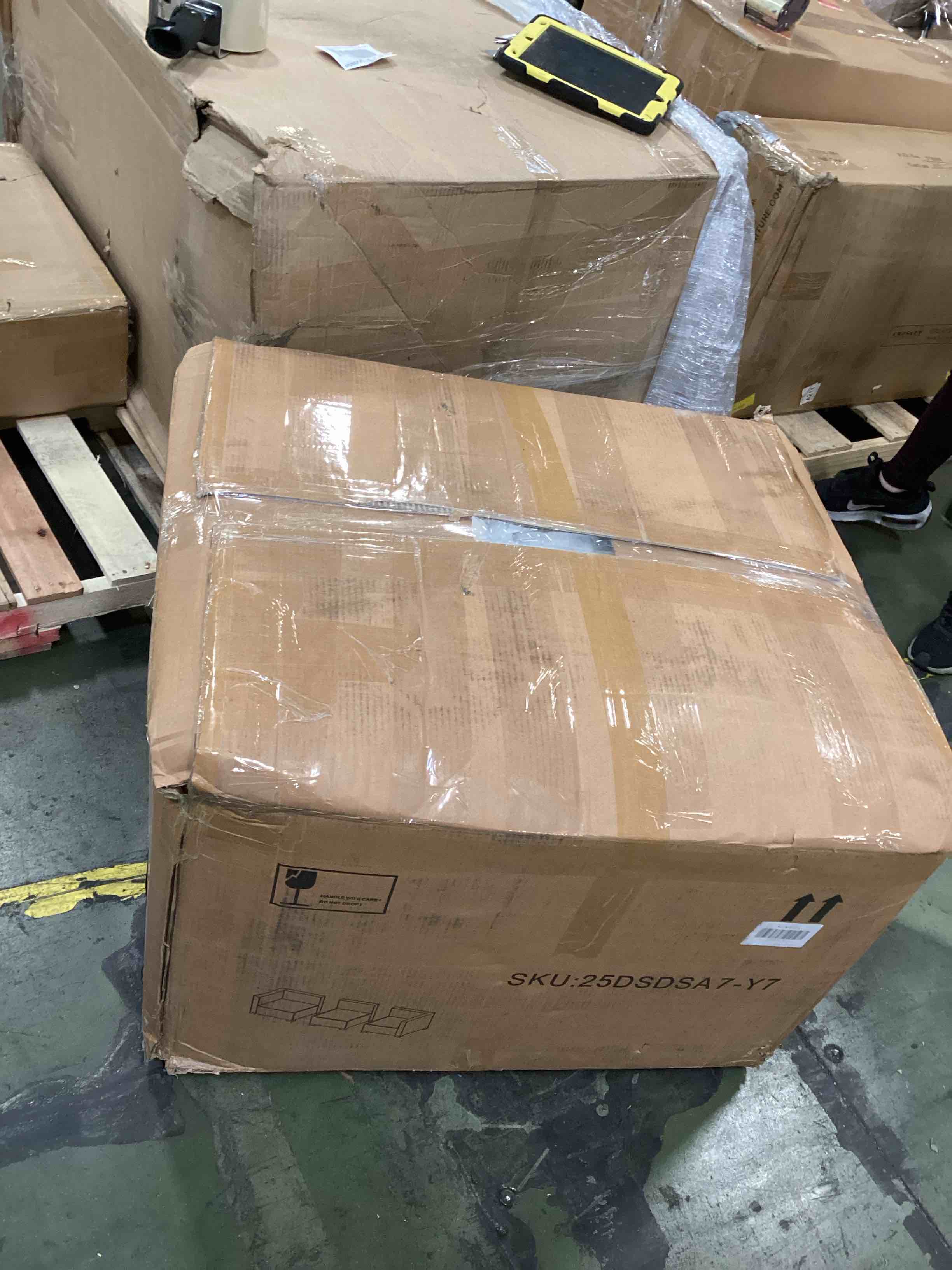 https://s3.amazonaws.com/lotting-images-prod/bidfta/GRA2025529_1749496676644.jpeg