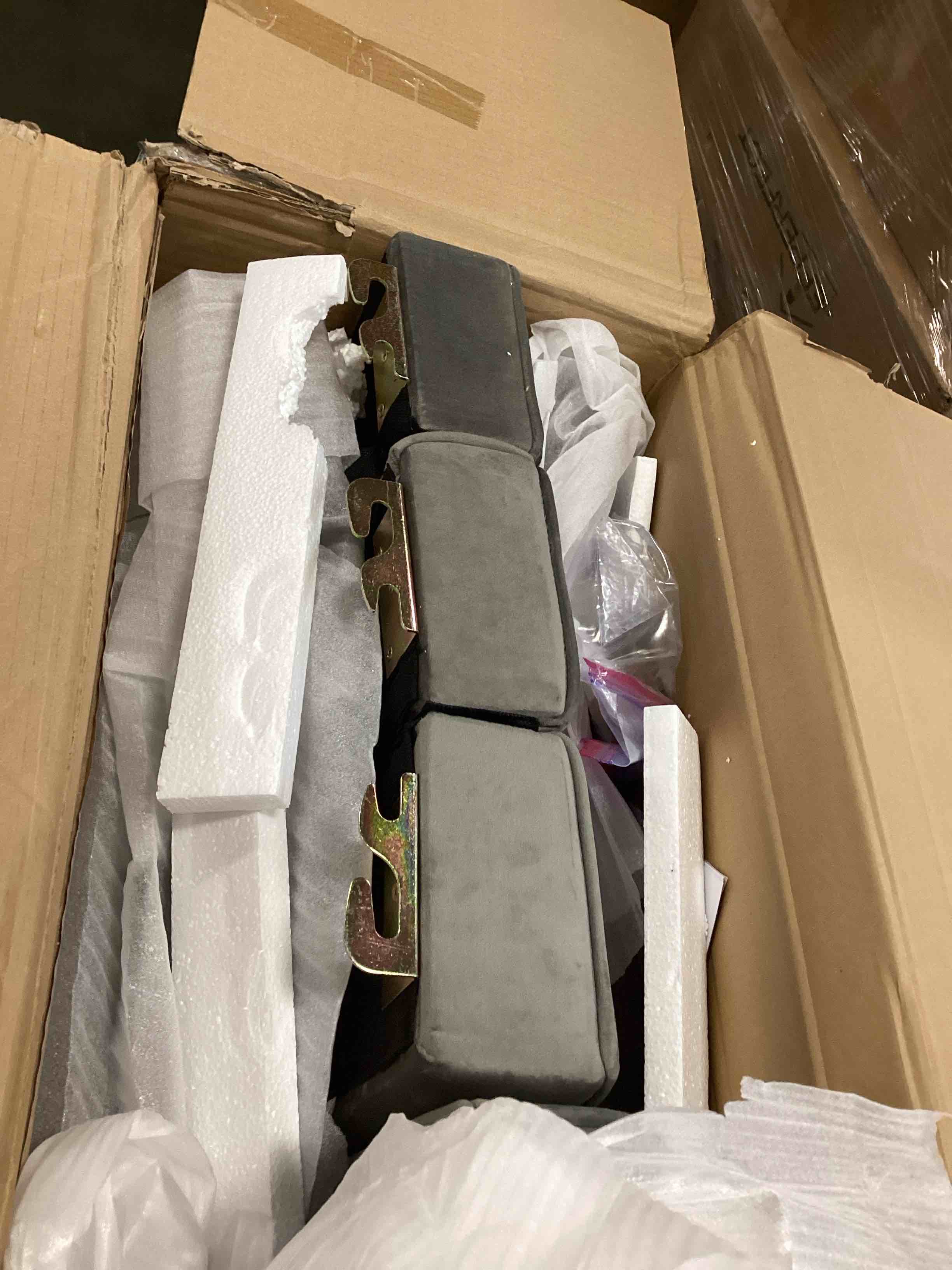 https://s3.amazonaws.com/lotting-images-prod/bidfta/GRA2025588_1749562138042.jpeg