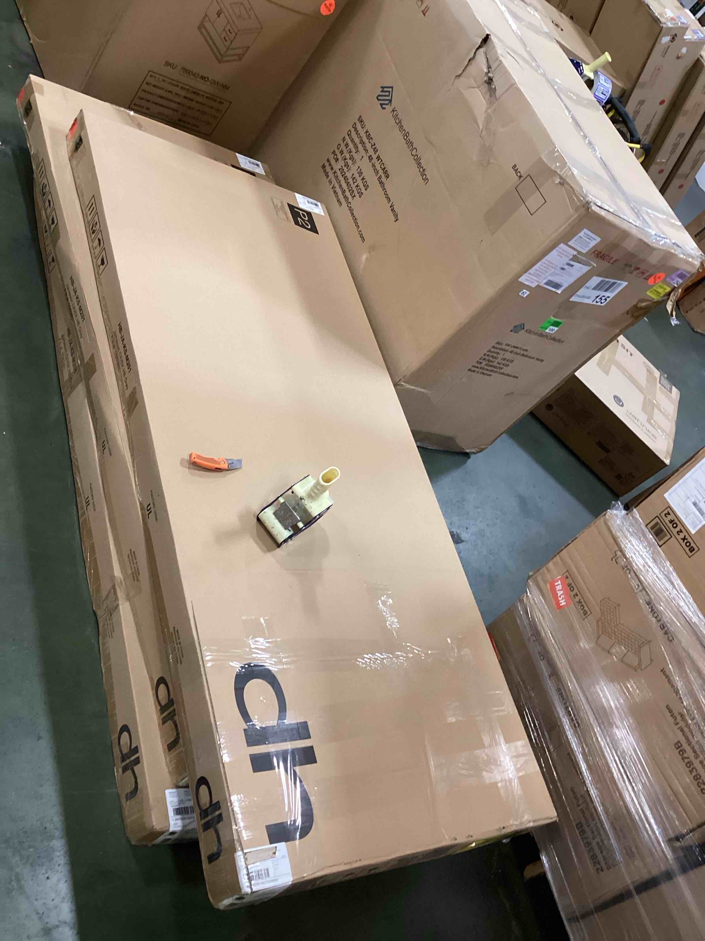 https://s3.amazonaws.com/lotting-images-prod/bidfta/GRA2025694_1749645434027.jpeg