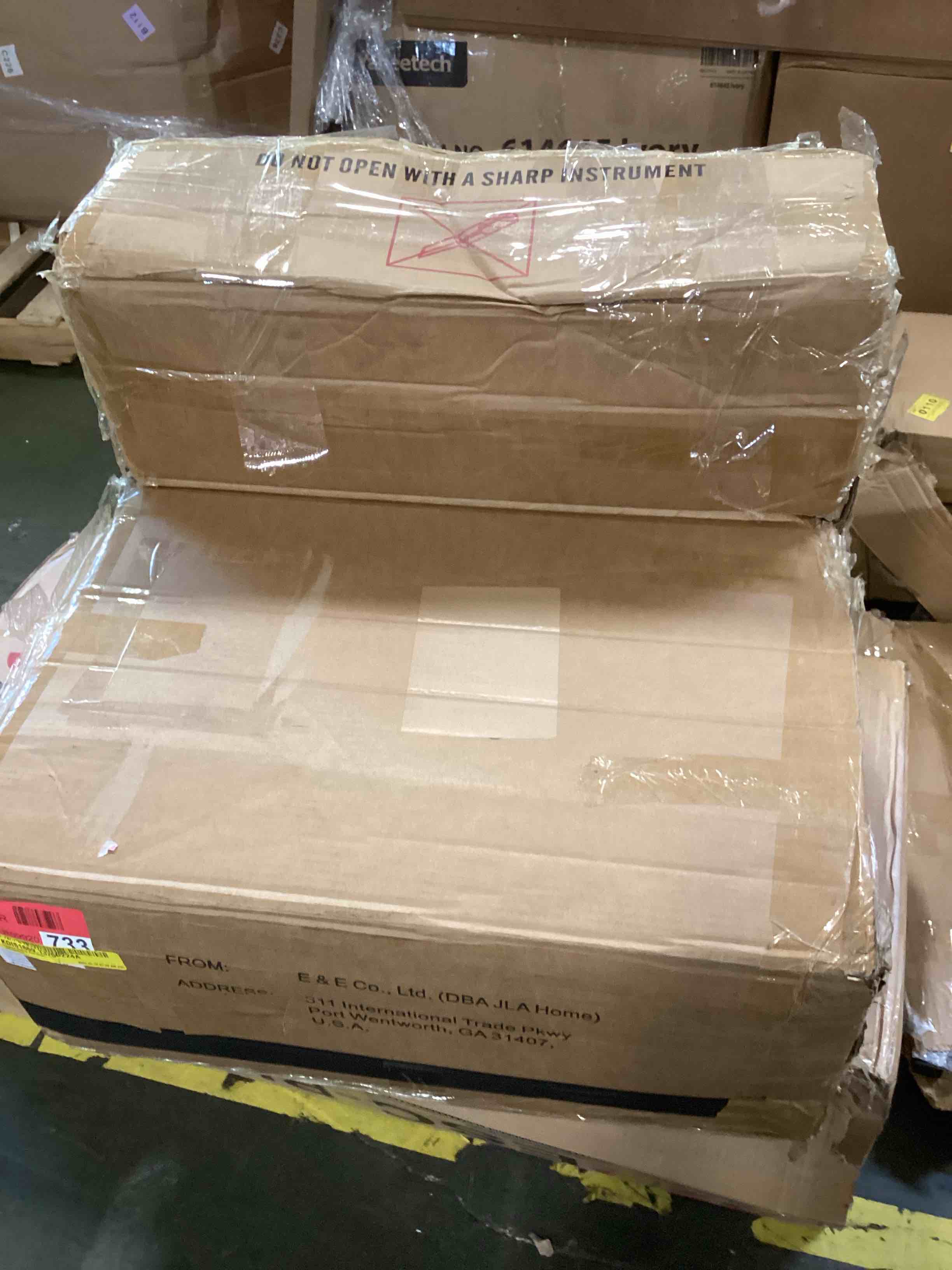 https://s3.amazonaws.com/lotting-images-prod/bidfta/GRA2029906_1752248570991.jpeg