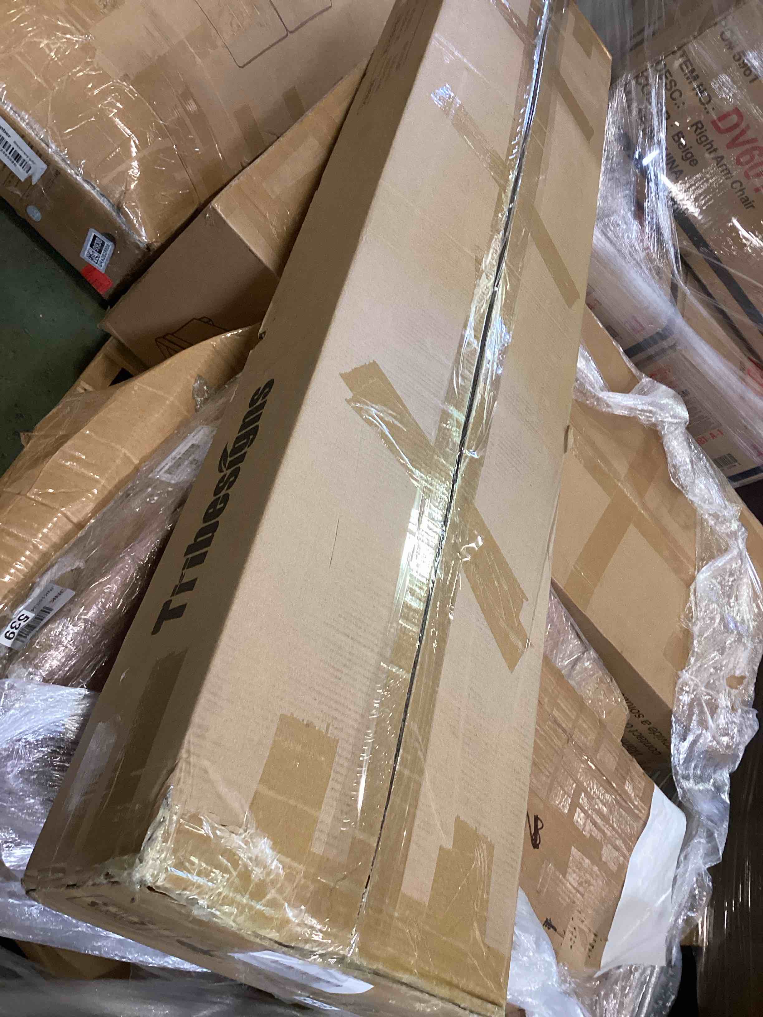 https://s3.amazonaws.com/lotting-images-prod/bidfta/GRA2029989_1752263015796.jpeg