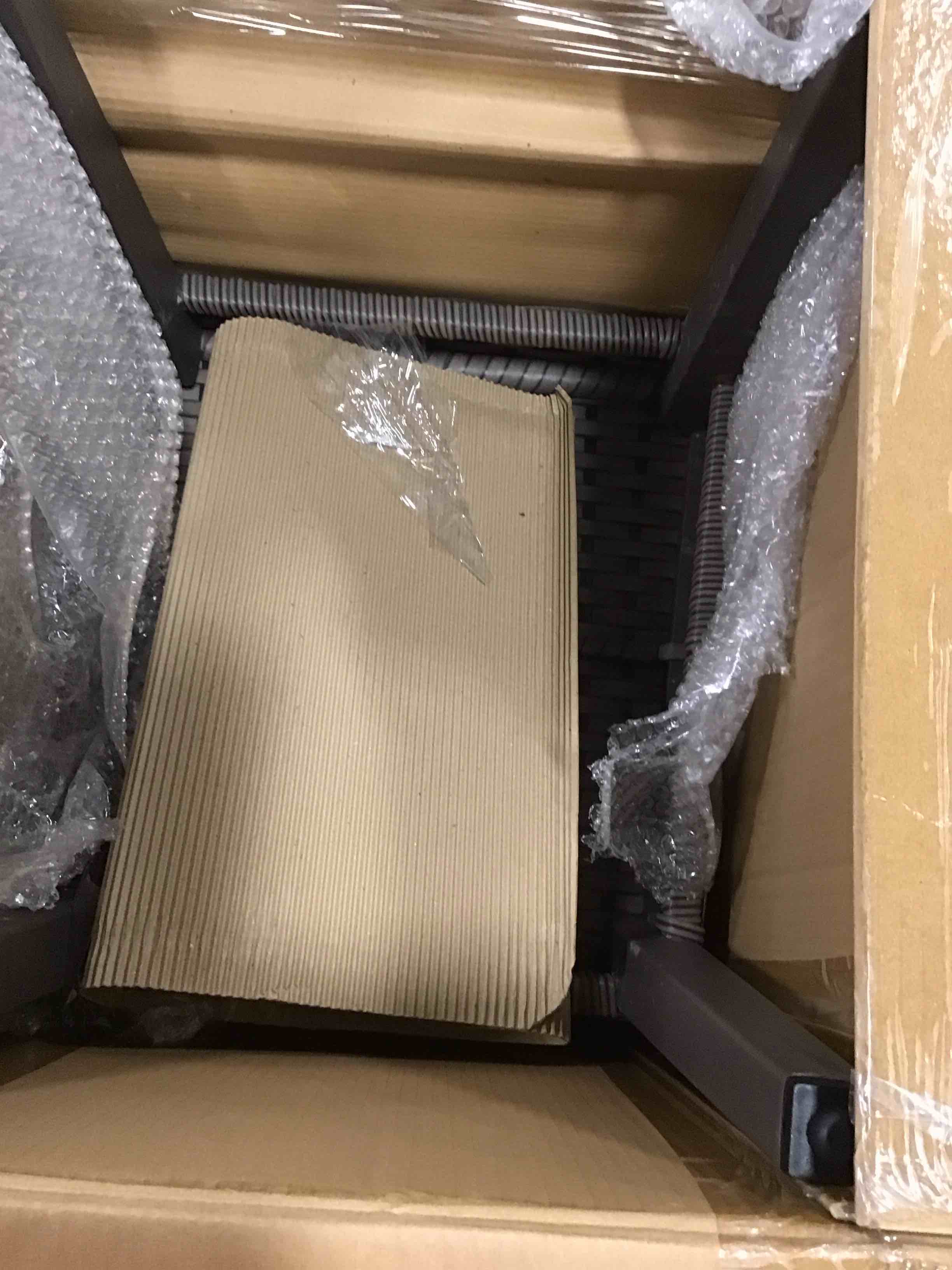 https://s3.amazonaws.com/lotting-images-prod/bidfta/GRA2030212_1752497812710.jpeg