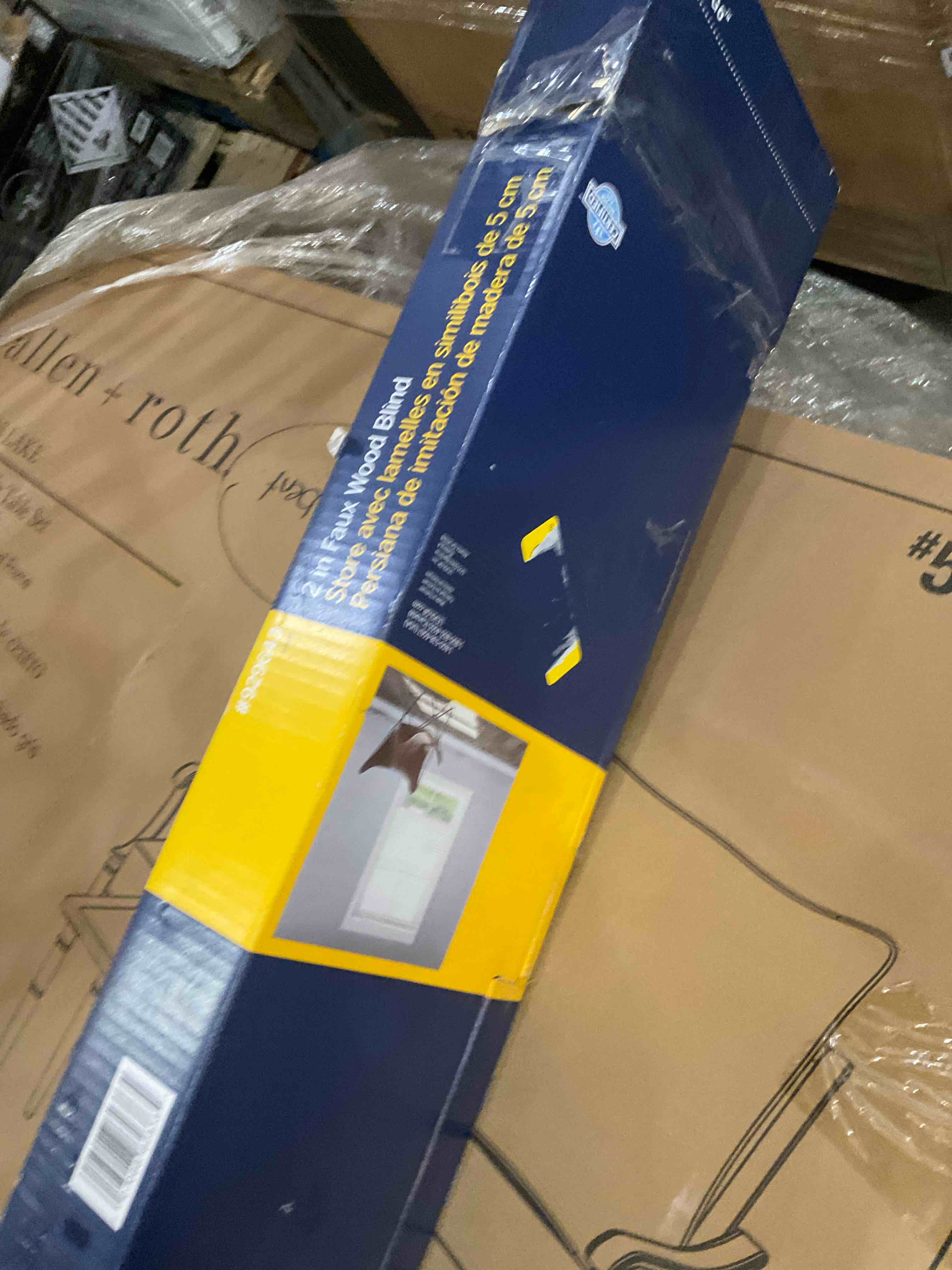 LEVOLOR Trim+Go 2.0-in Slat 34?-in x 64-in Cordless Room Darkening White Faux Wo