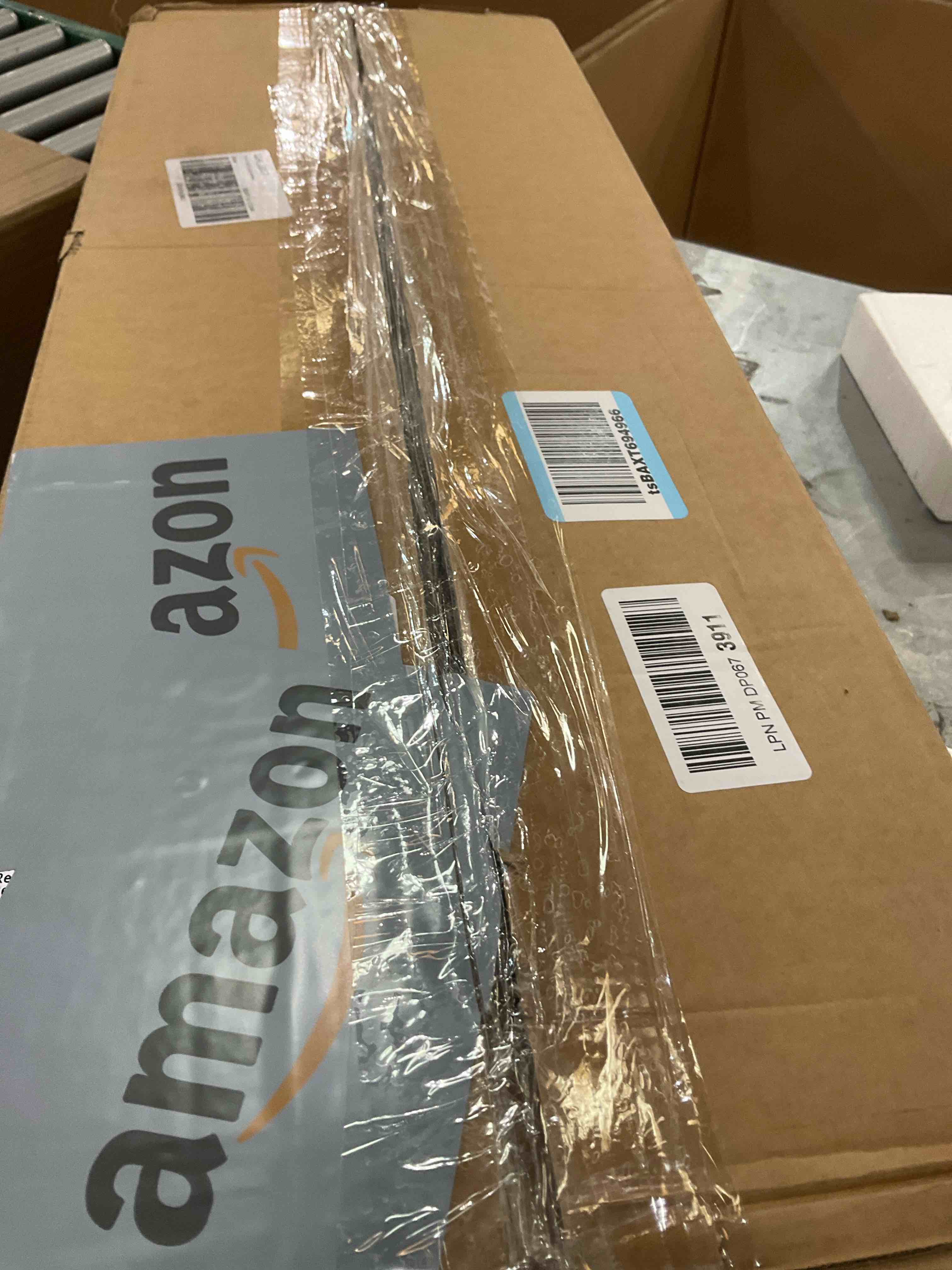 https://s3.amazonaws.com/lotting-images-prod/bidfta/GRA2037706_1741278773431.jpeg