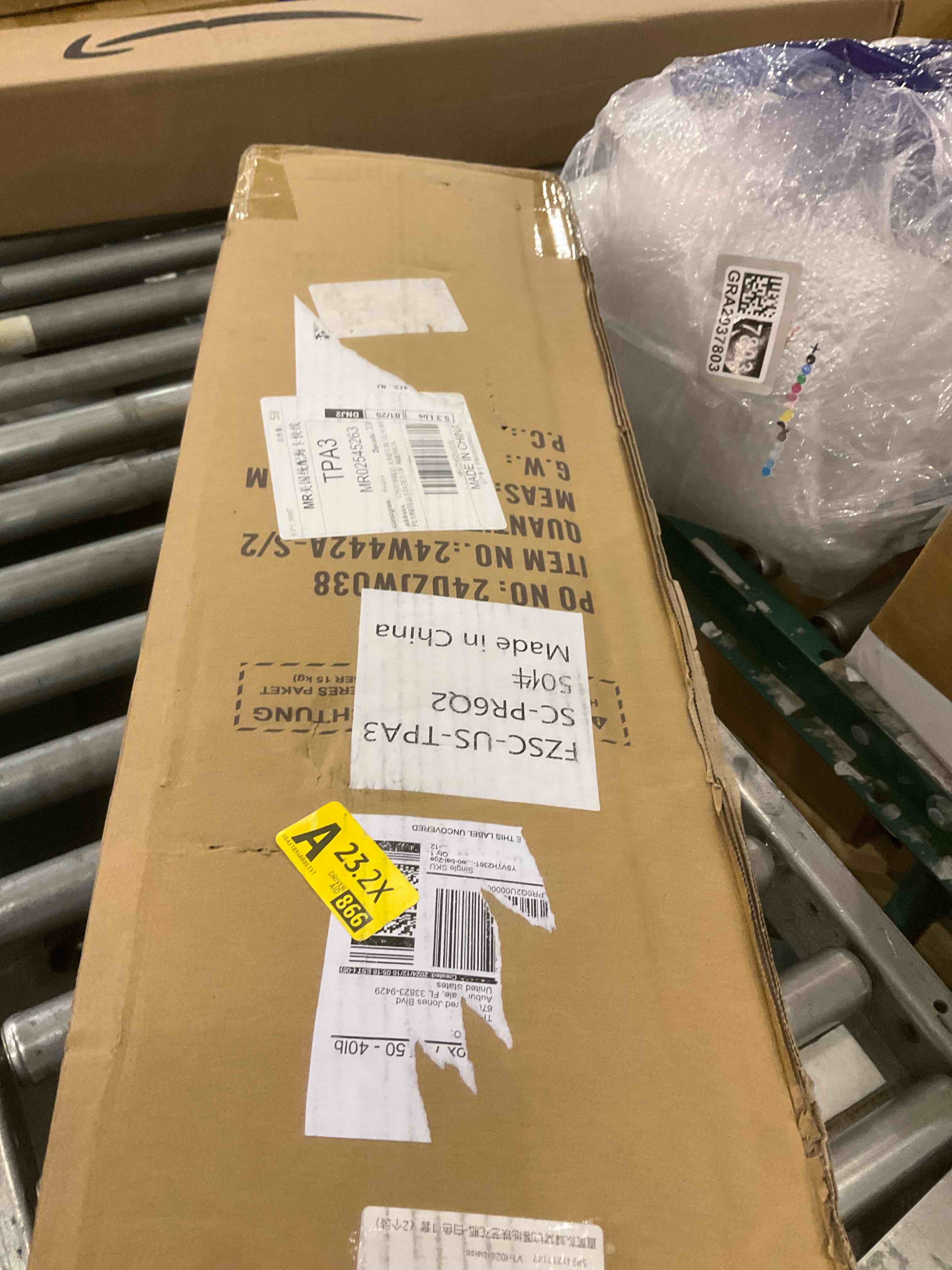 https://s3.amazonaws.com/lotting-images-prod/bidfta/GRA2037910_1741354884921.jpeg