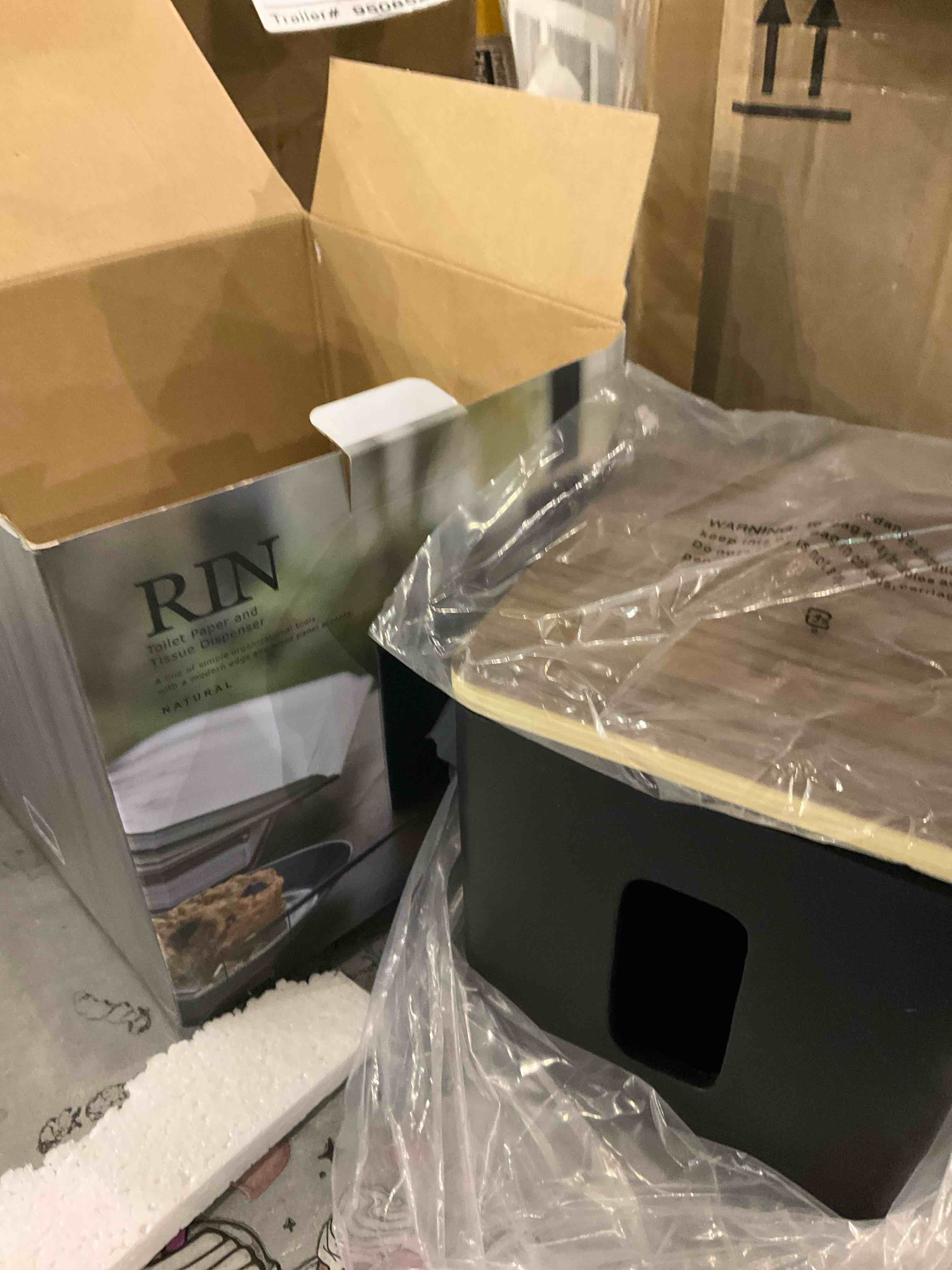 rin tissue dispenser 