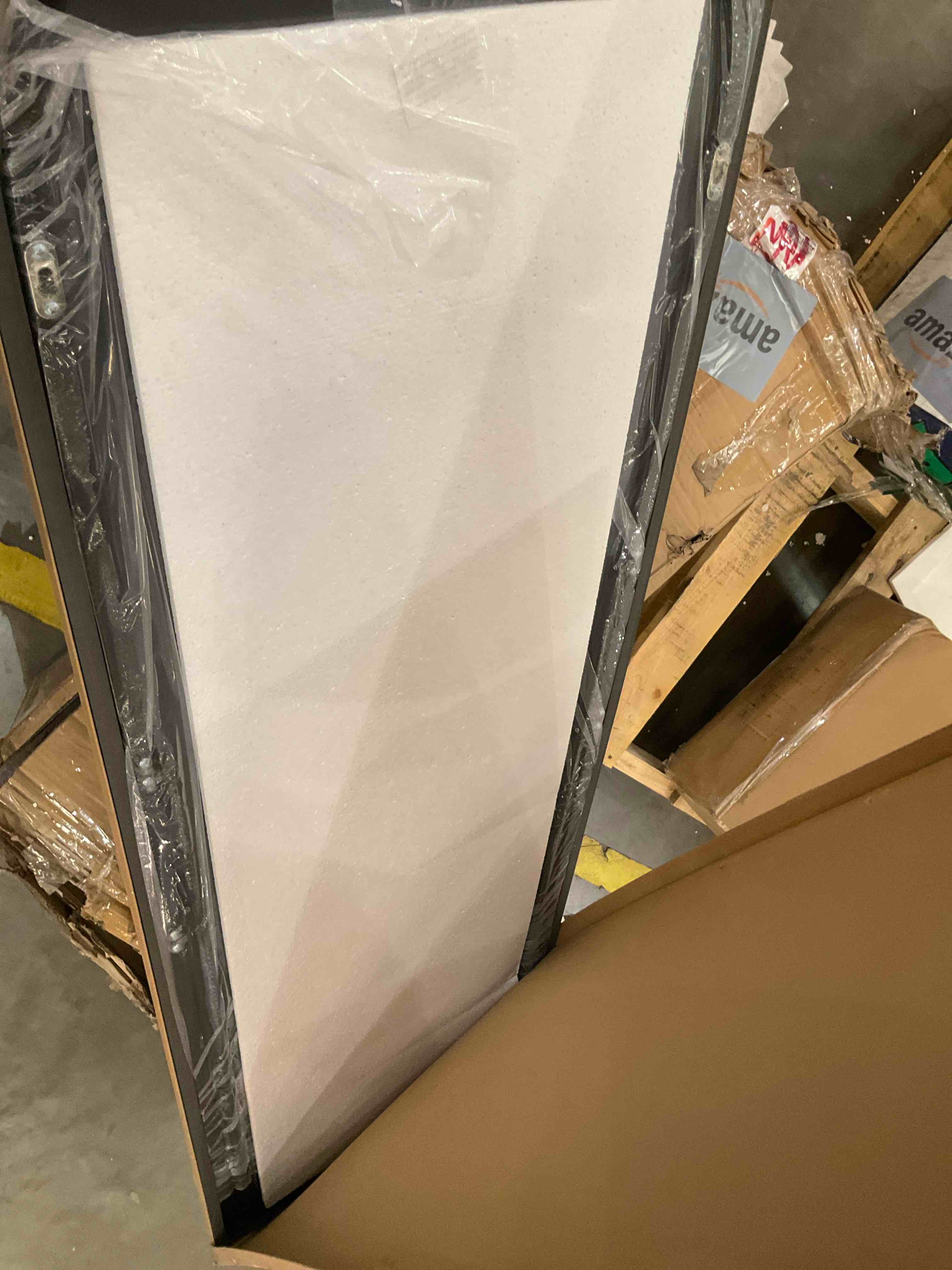 https://s3.amazonaws.com/lotting-images-prod/bidfta/GRA2039143_1739817290416.jpeg
