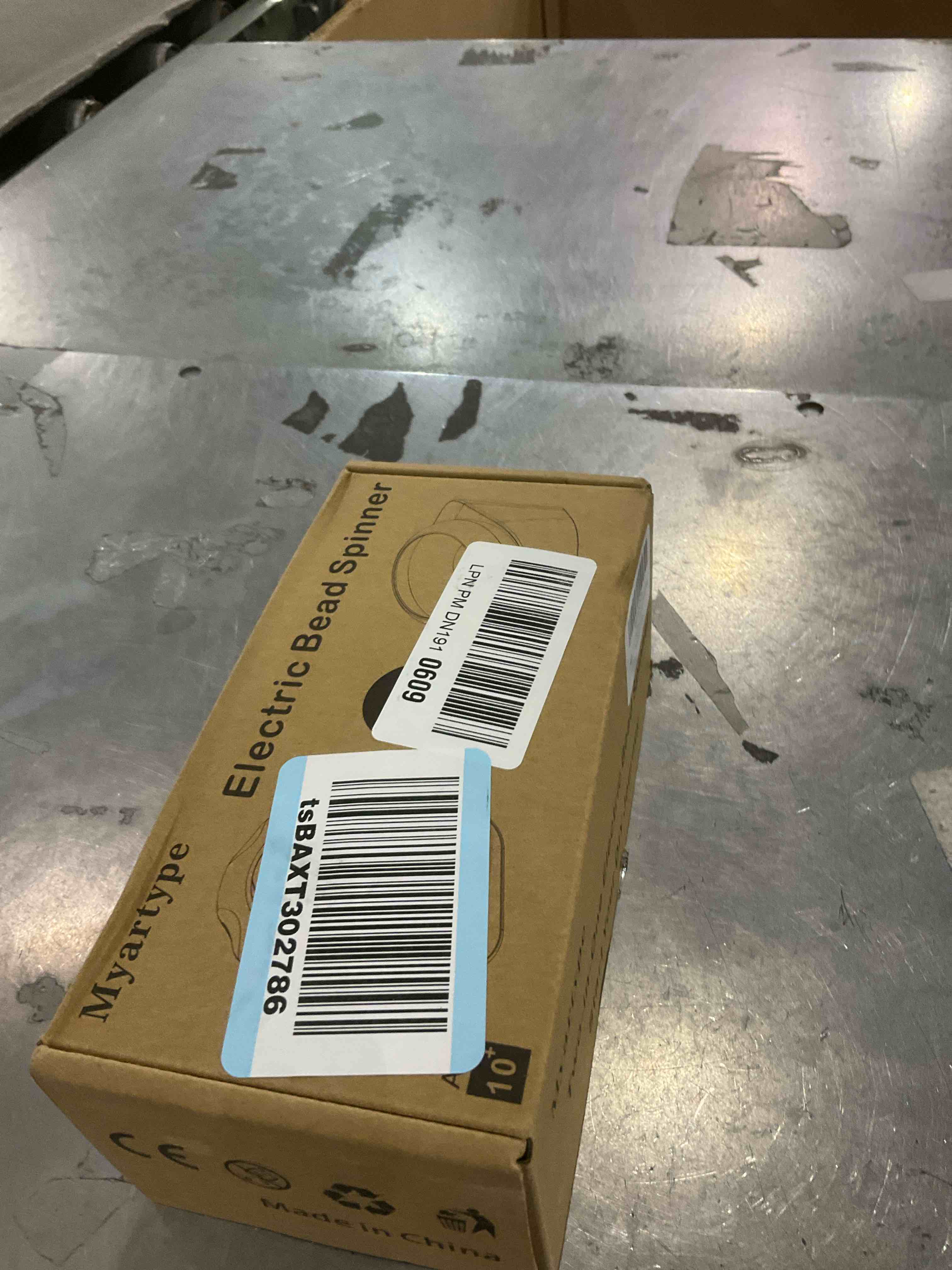 https://s3.amazonaws.com/lotting-images-prod/bidfta/GRA2041397_1739627715630.jpeg
