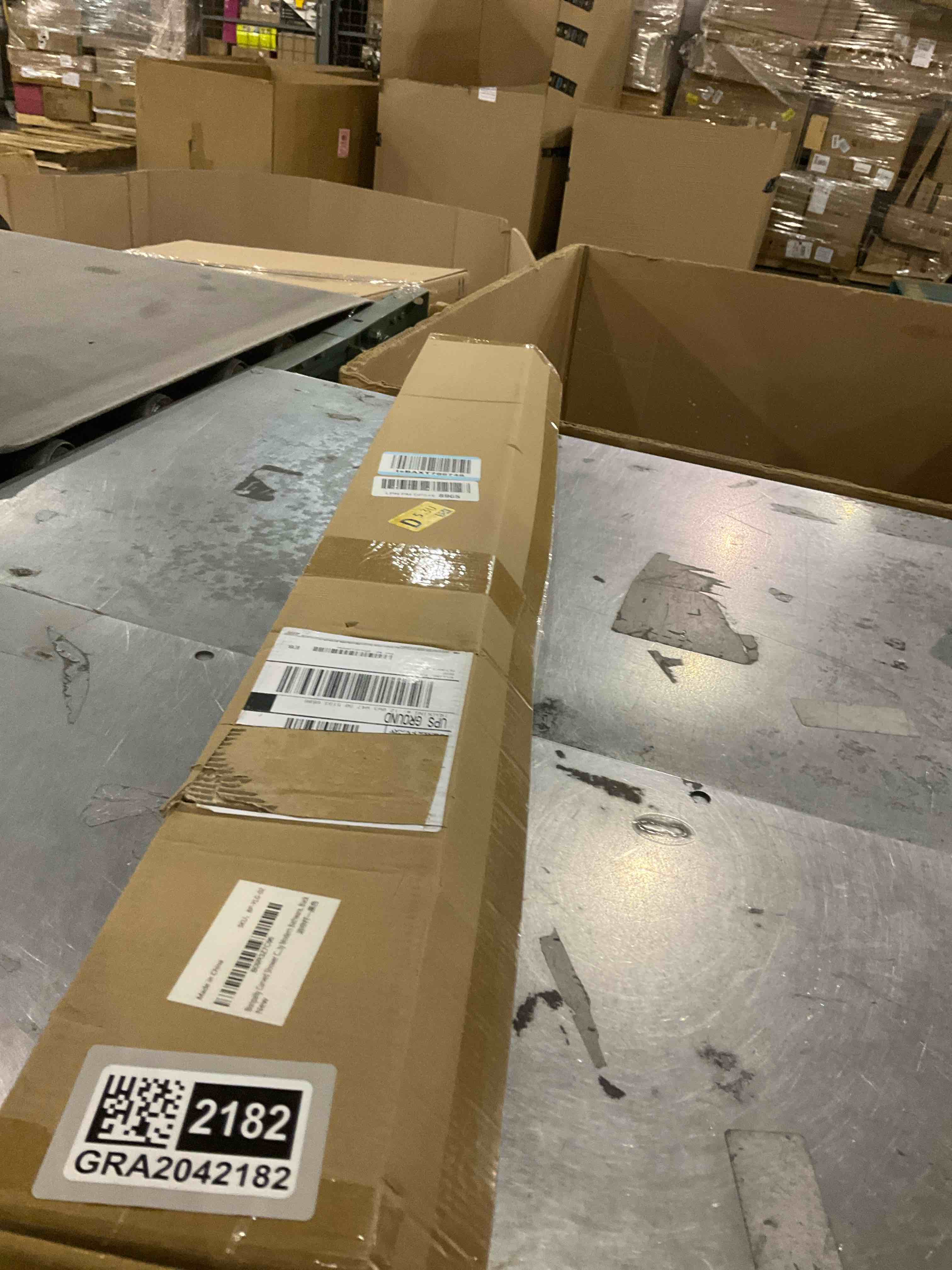 https://s3.amazonaws.com/lotting-images-prod/bidfta/GRA2042182_1740054263027.jpeg
