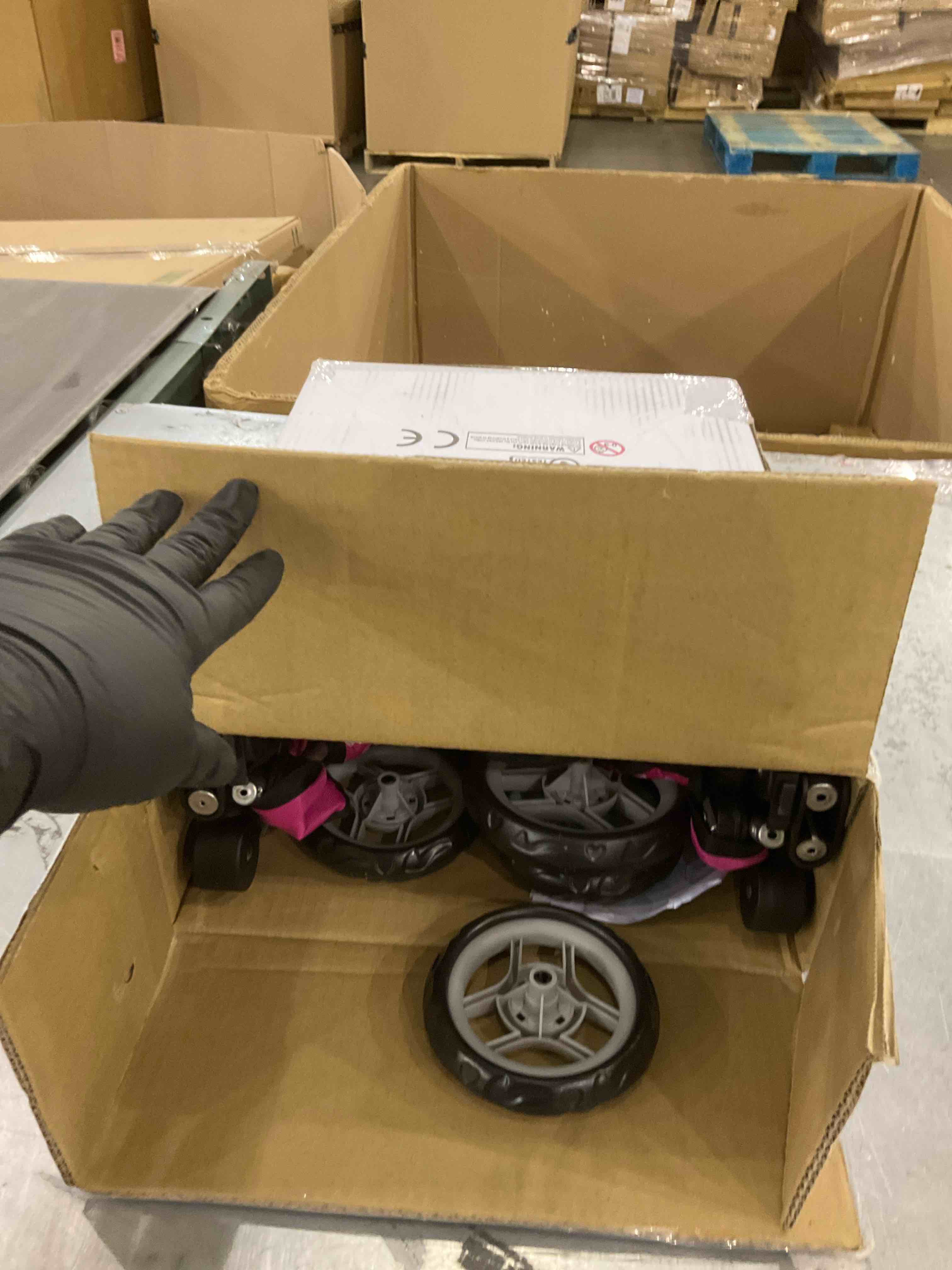 https://s3.amazonaws.com/lotting-images-prod/bidfta/GRA2042224_1740057593515.jpeg