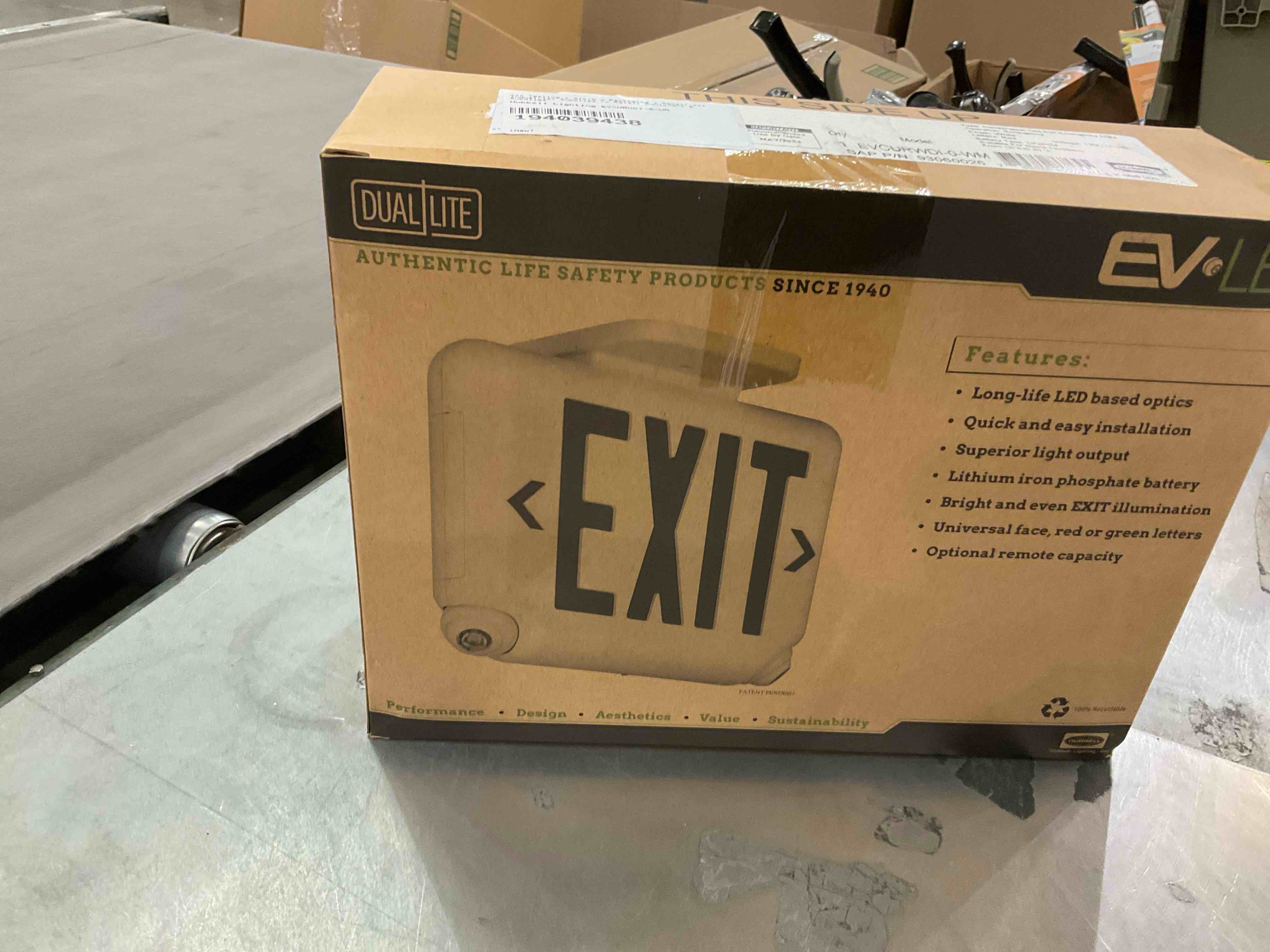 Hubbell Dual-Lite EVCURWDI Hubbell Emergency Lighting Duallite Exit Sign 6/2021
