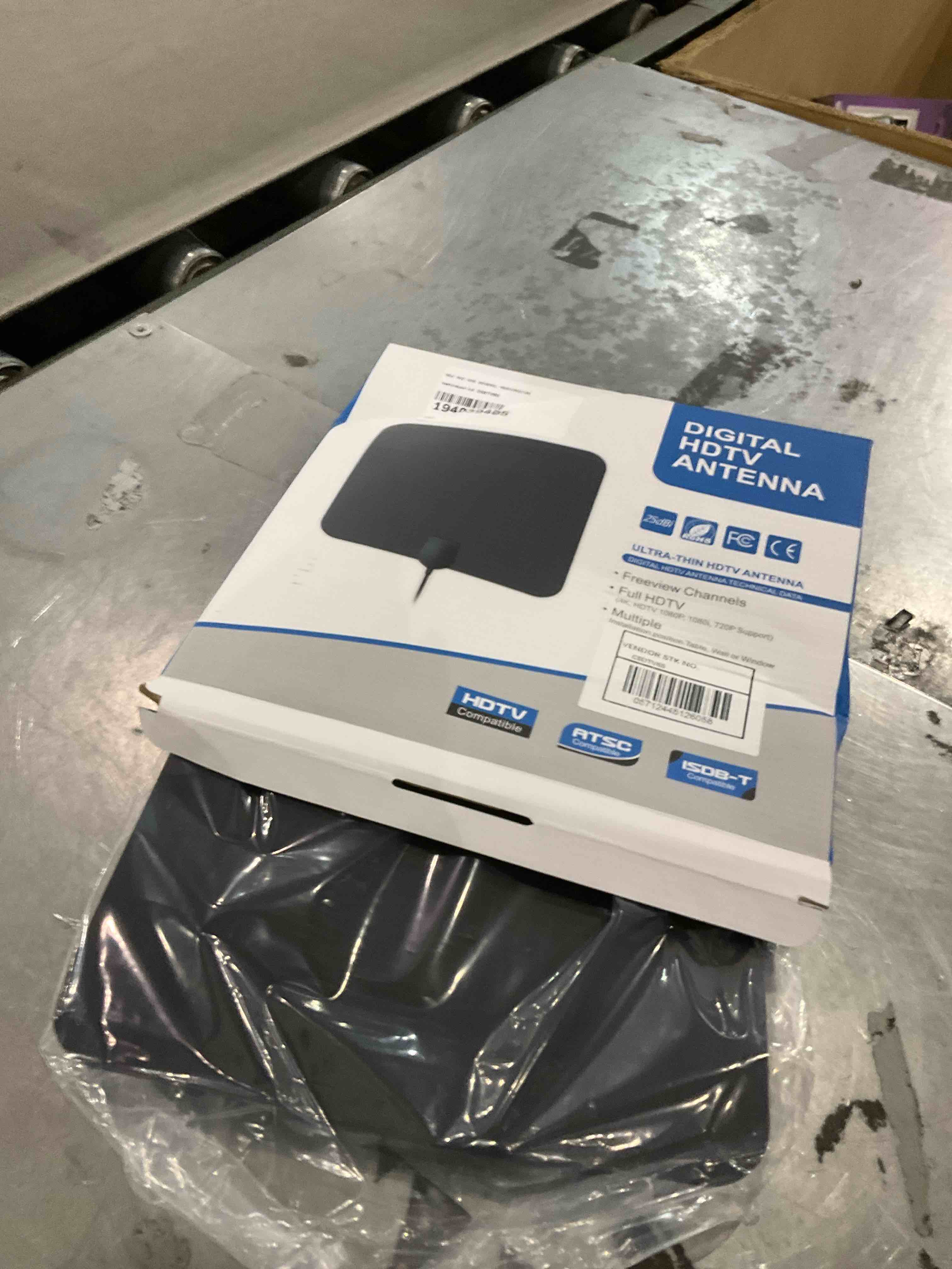https://s3.amazonaws.com/lotting-images-prod/bidfta/GRA2043802_1740570636804.jpeg