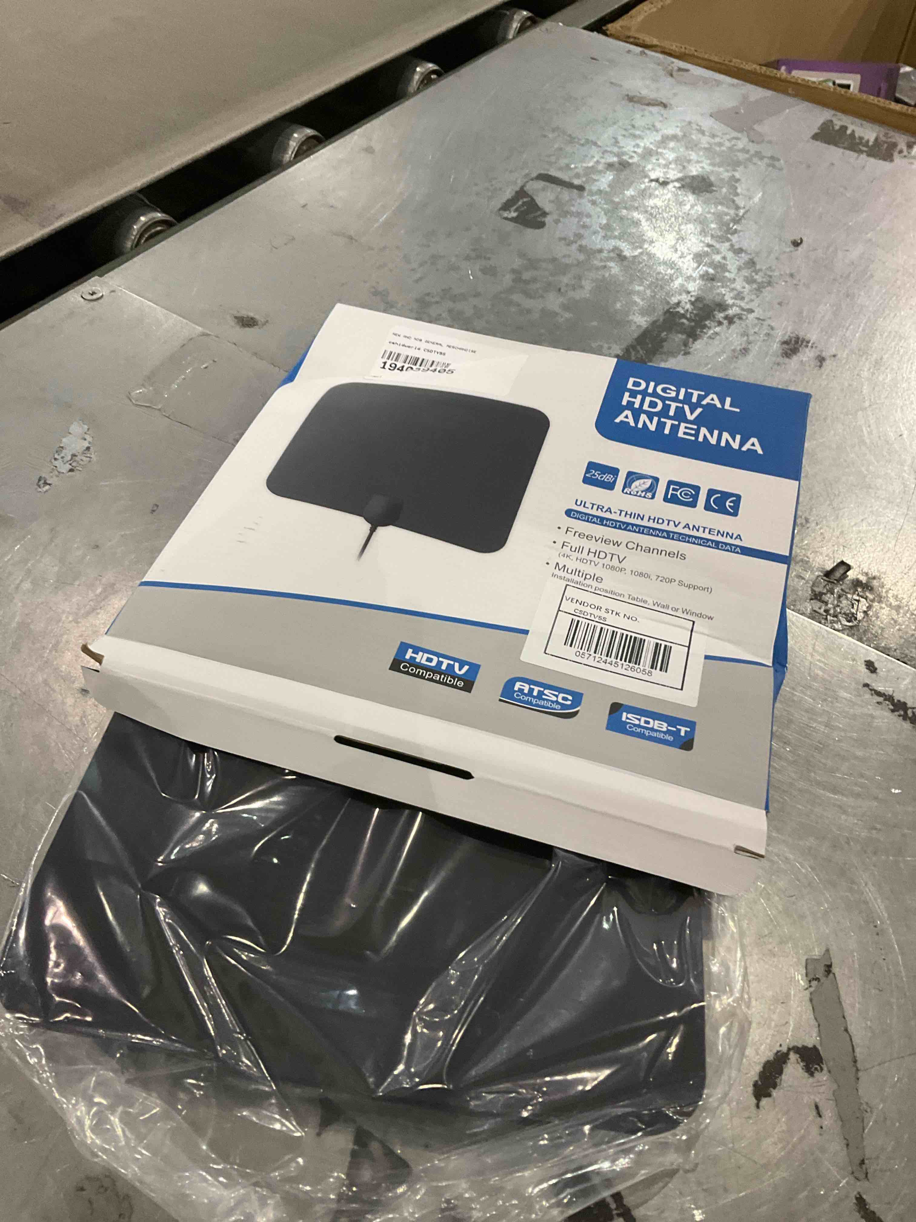https://s3.amazonaws.com/lotting-images-prod/bidfta/GRA2043802_1740570637788.jpeg