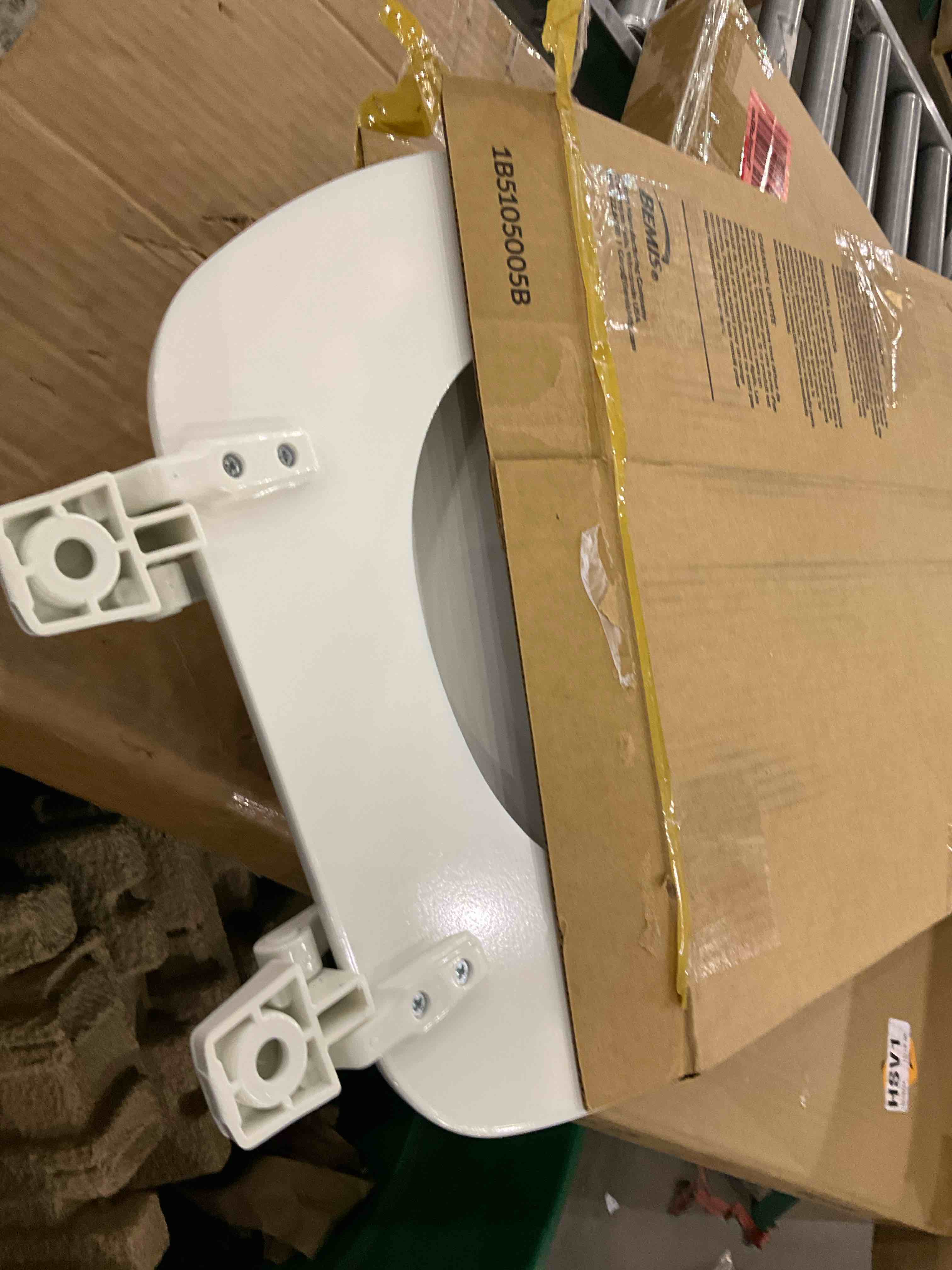 https://s3.amazonaws.com/lotting-images-prod/bidfta/GRA2044291_1738690160494.jpeg