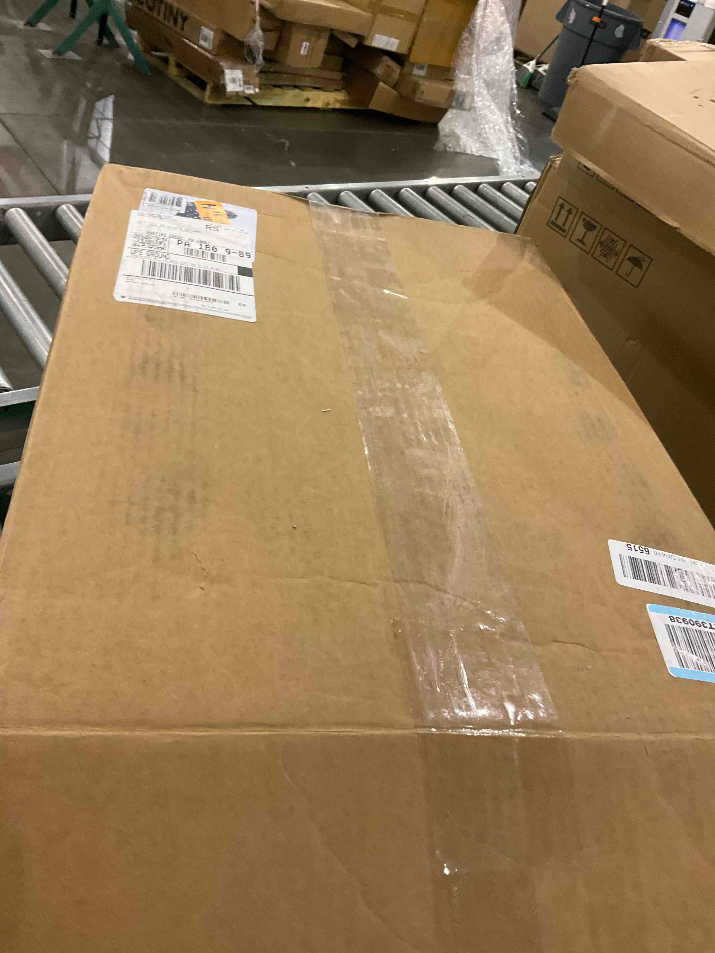 https://s3.amazonaws.com/lotting-images-prod/bidfta/GRA2045524_1739277621654.jpeg