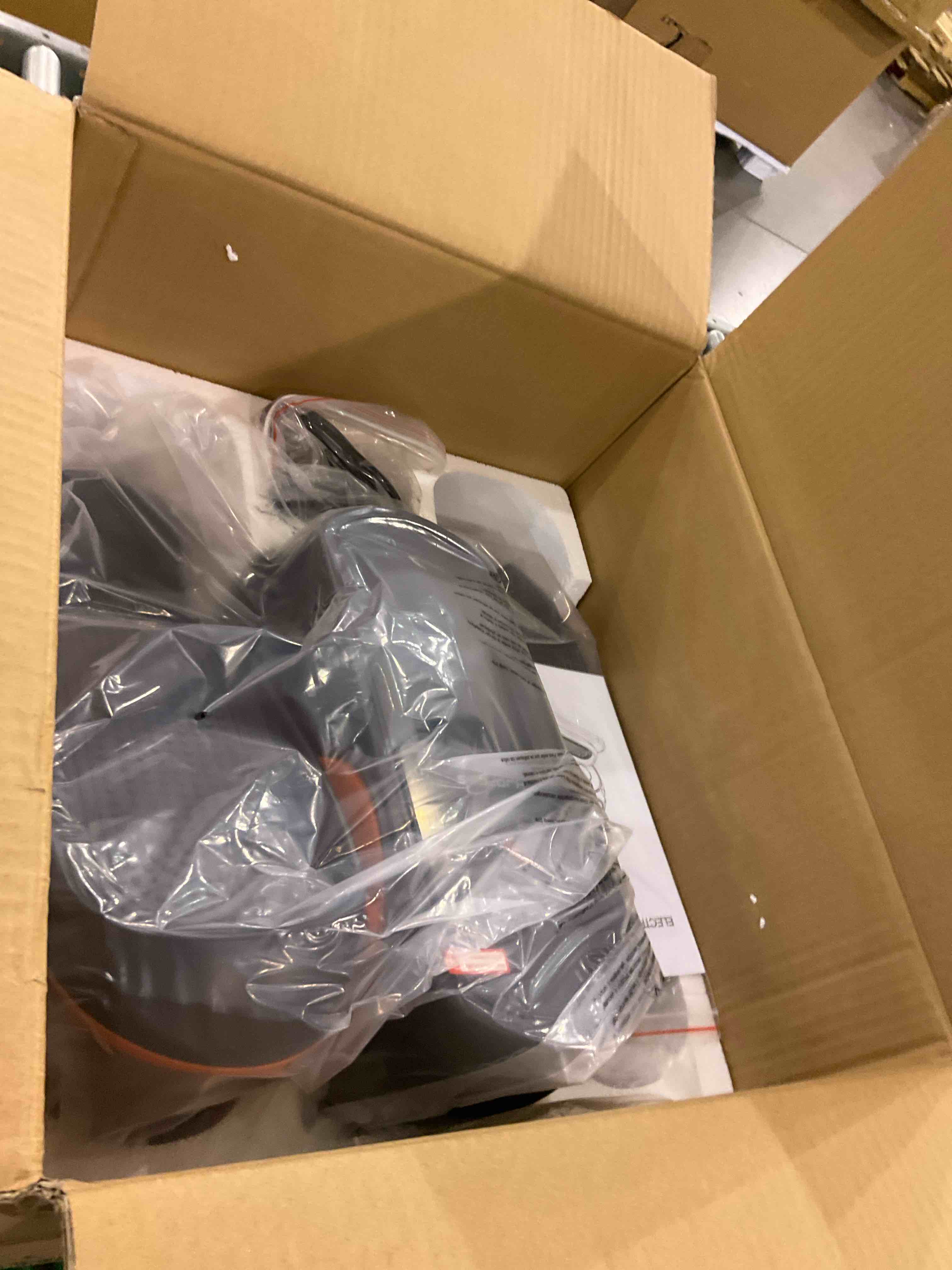 https://s3.amazonaws.com/lotting-images-prod/bidfta/GRA2045569_1739281373798.jpeg