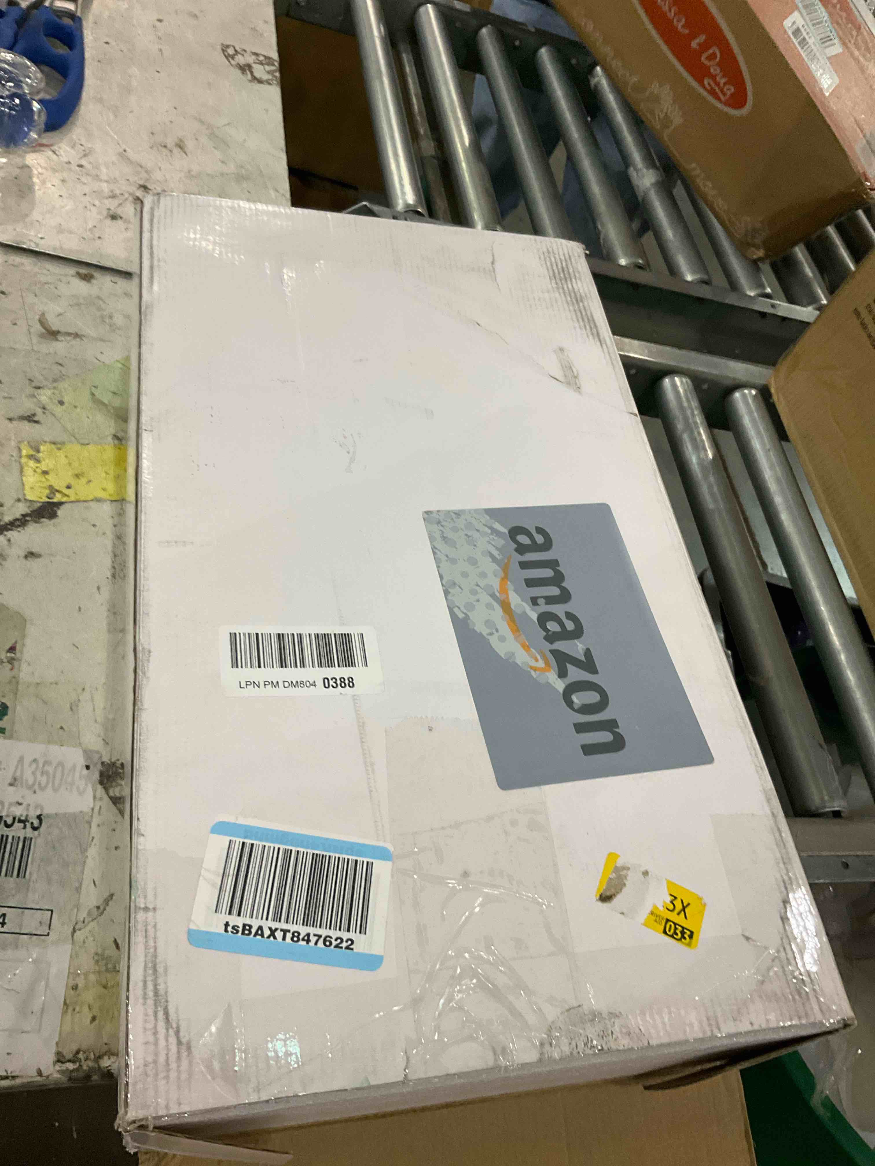 https://s3.amazonaws.com/lotting-images-prod/bidfta/GRA2045759_1739372505094.jpeg