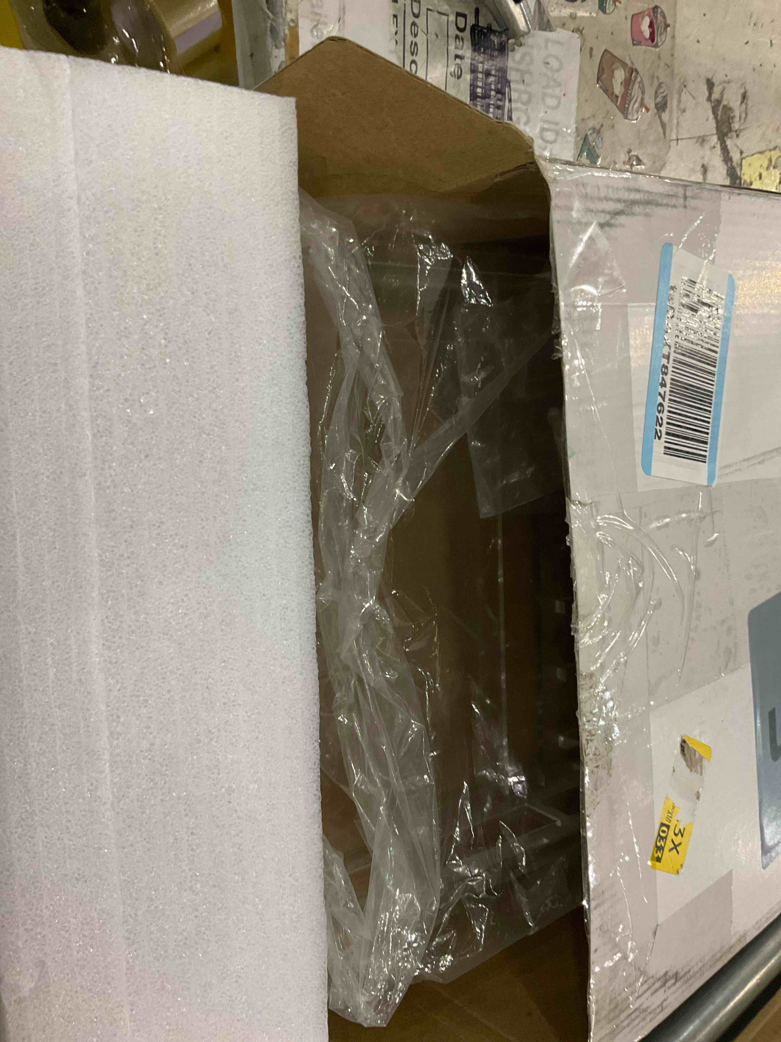 https://s3.amazonaws.com/lotting-images-prod/bidfta/GRA2045759_1739372519681.jpeg